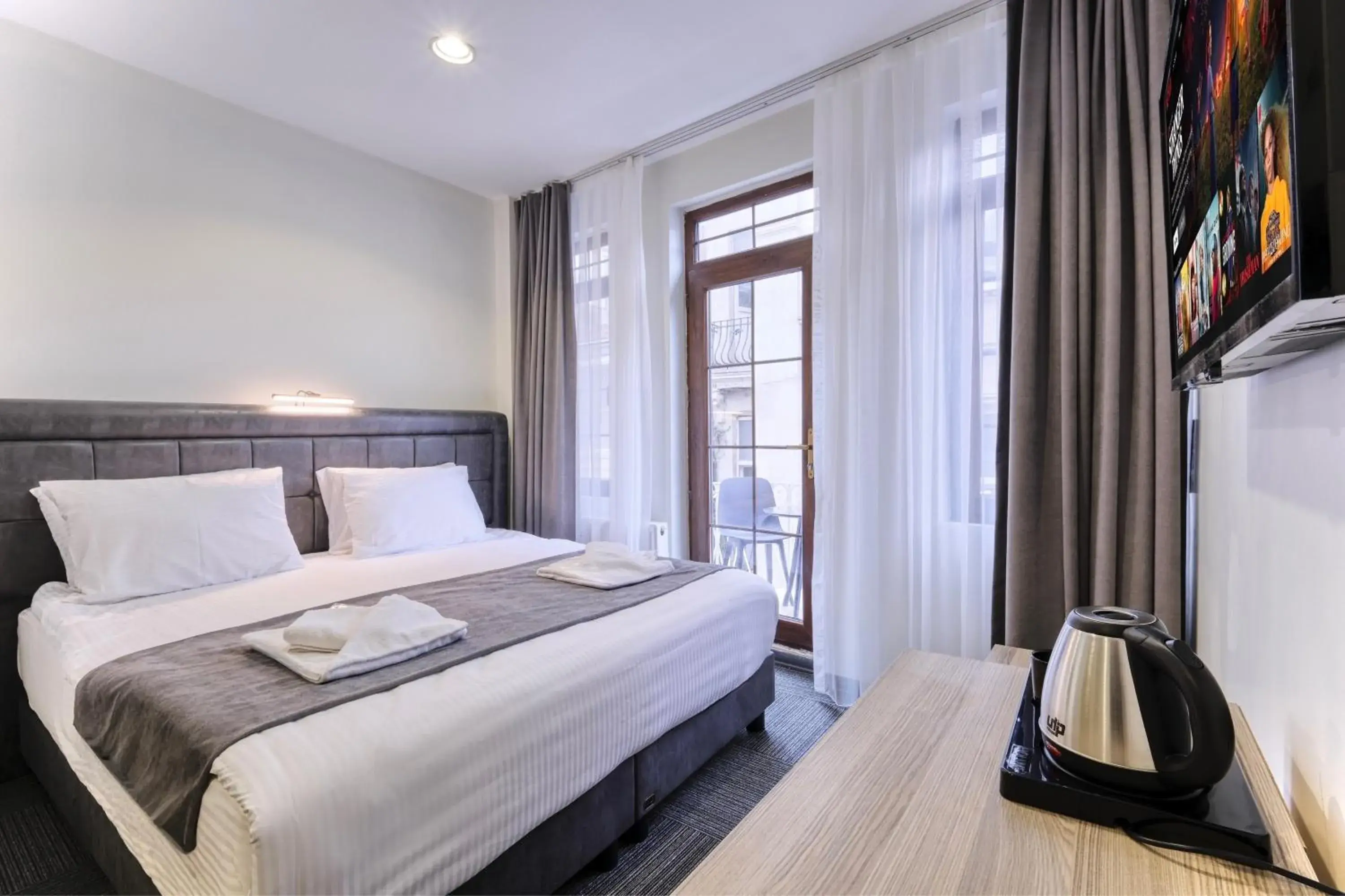 Photo of the whole room in Hub Inn Pera Photo of the whole room in Hub Inn Pera