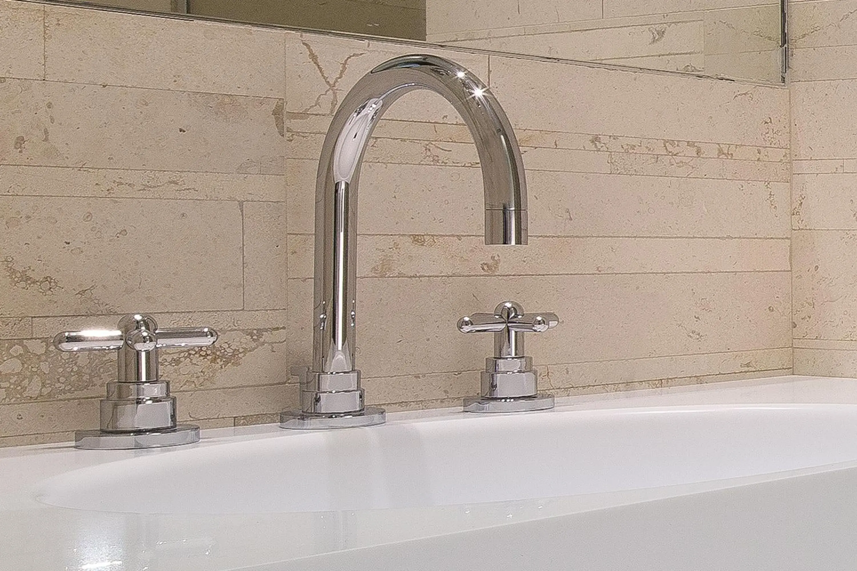 Bathroom in Hôtel Le Marianne Bathroom in Hôtel Le Marianne