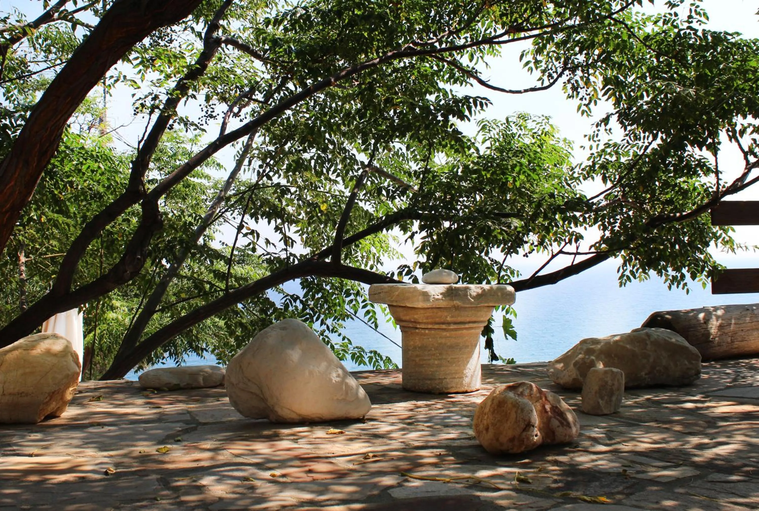 Ikaria Utopia - Cusco Studios