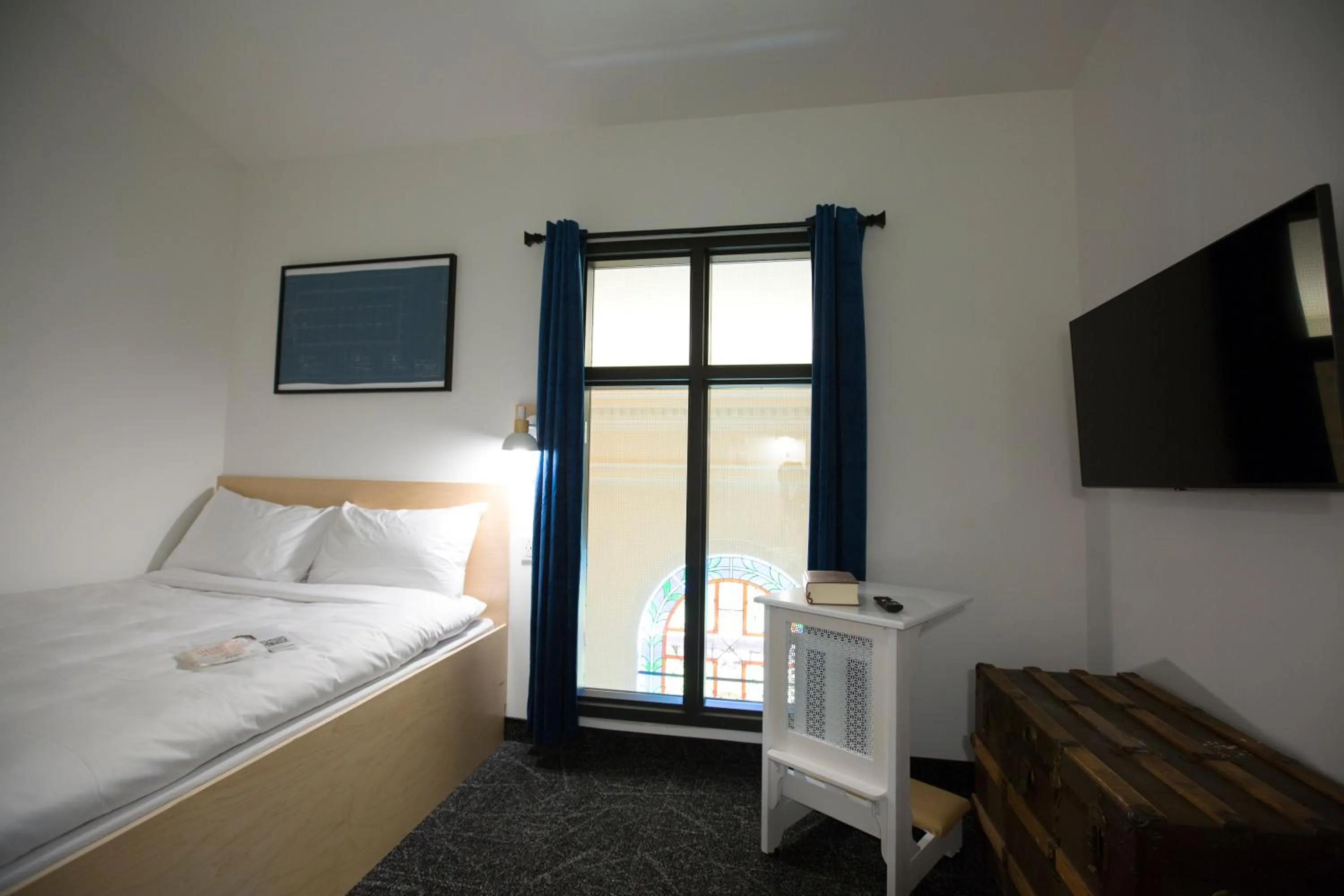 Bedroom, Bed in Le Saint-Crème, Alma