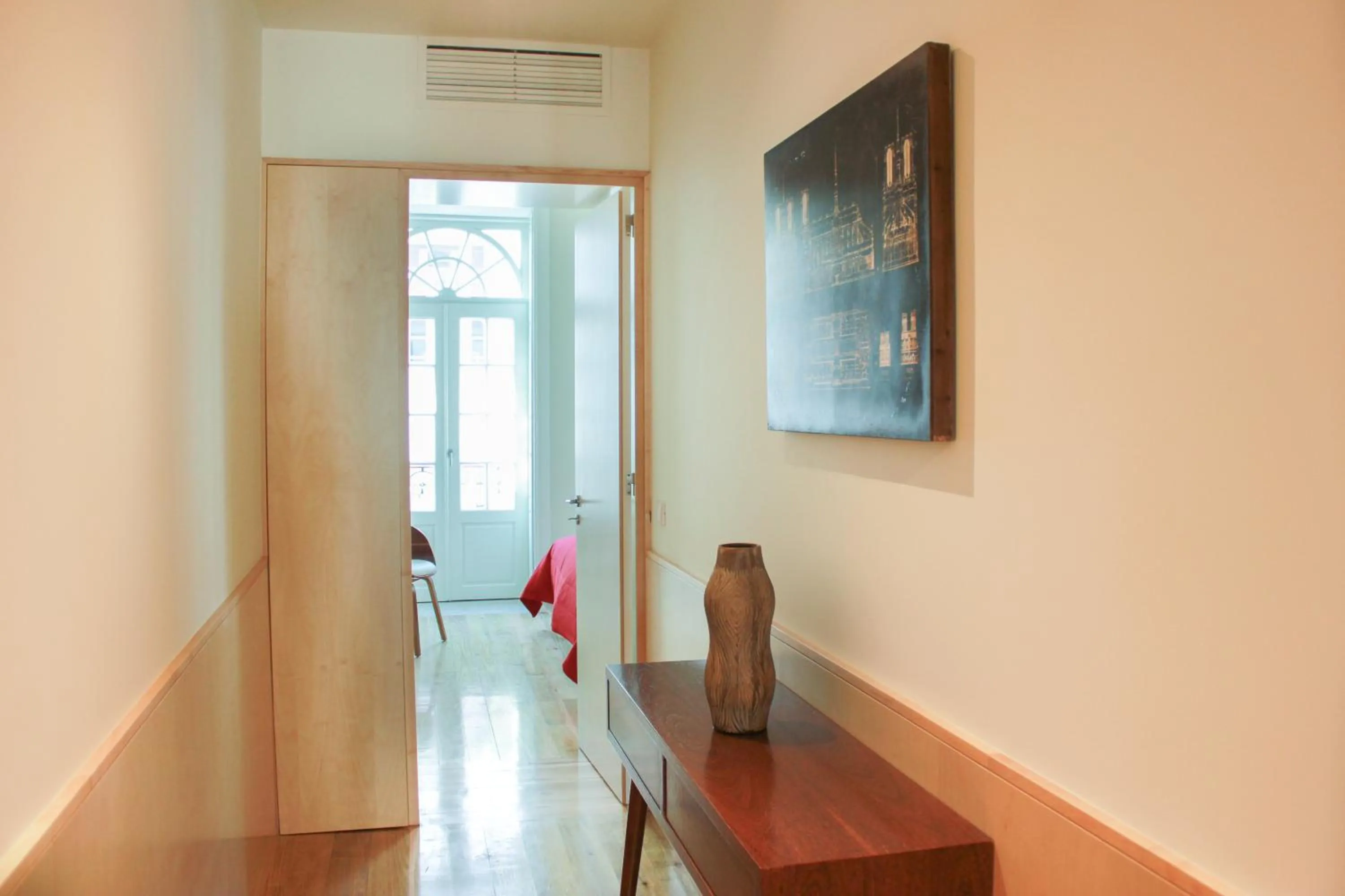 Photo of the whole room in Oporto Trendy Apartments