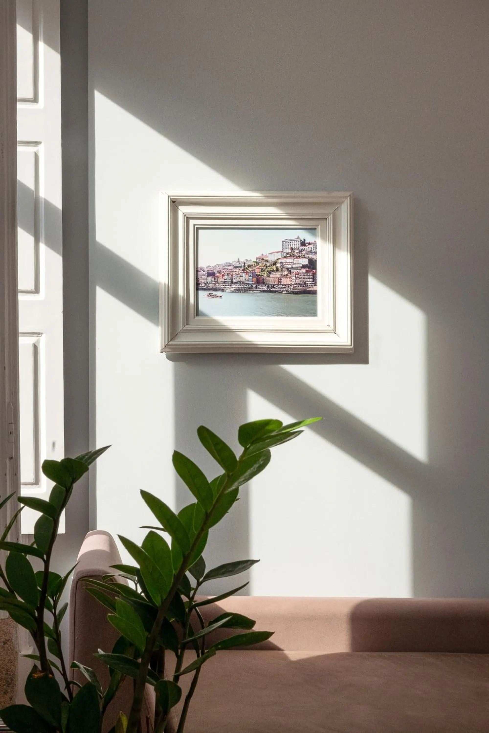 Decorative detail in Oporto Trendy Apartments