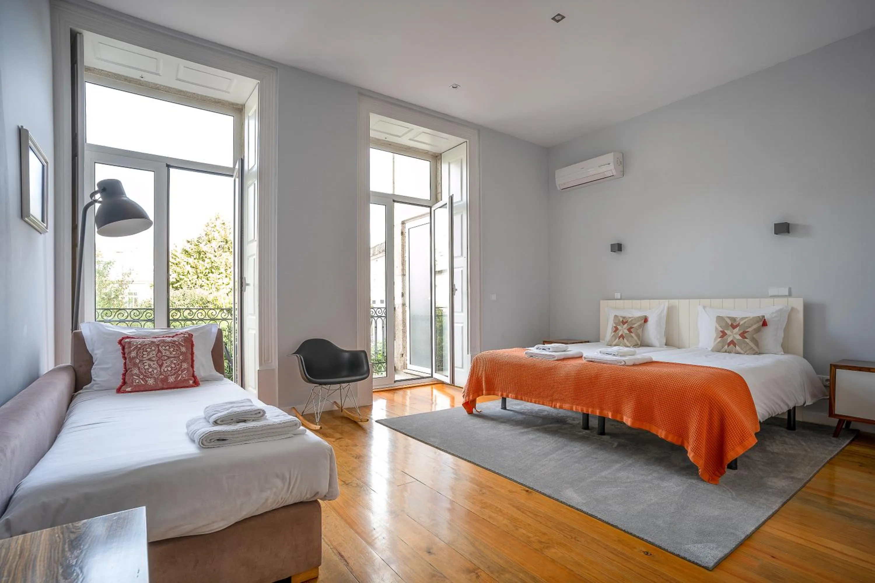 Bed in Oporto Trendy Apartments