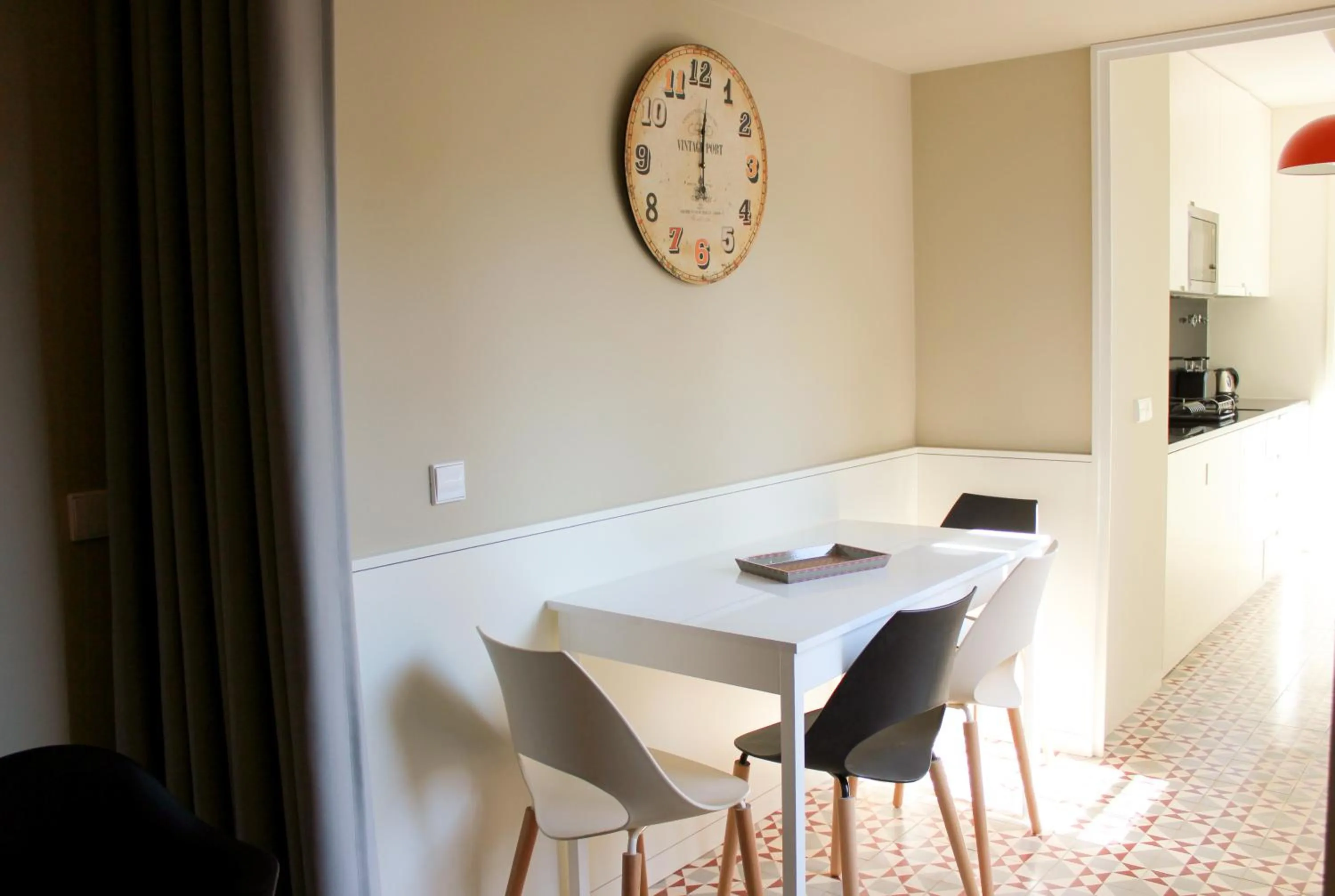 Dining area in Oporto Trendy Apartments