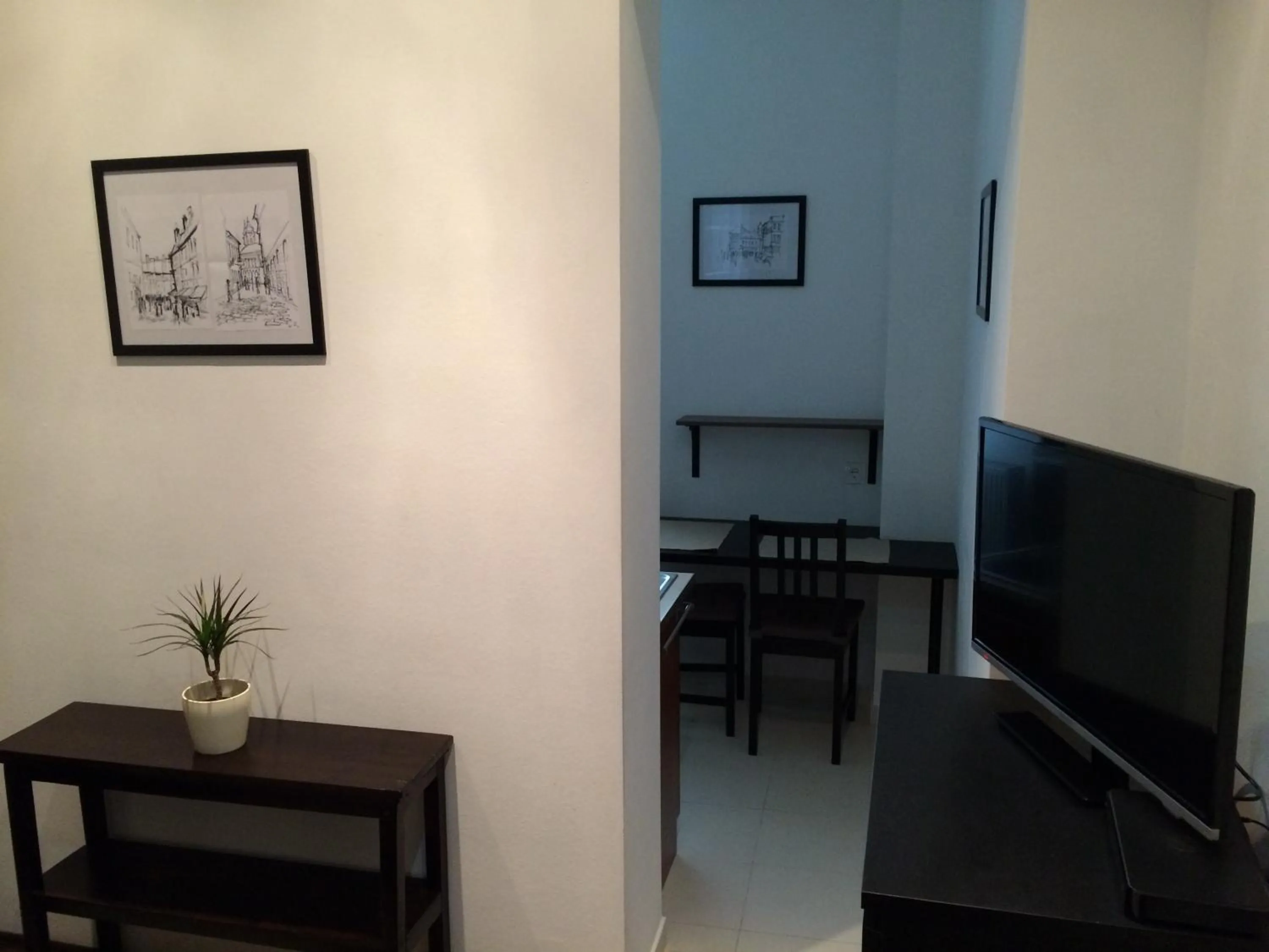 Bedroom in Central King Apartment