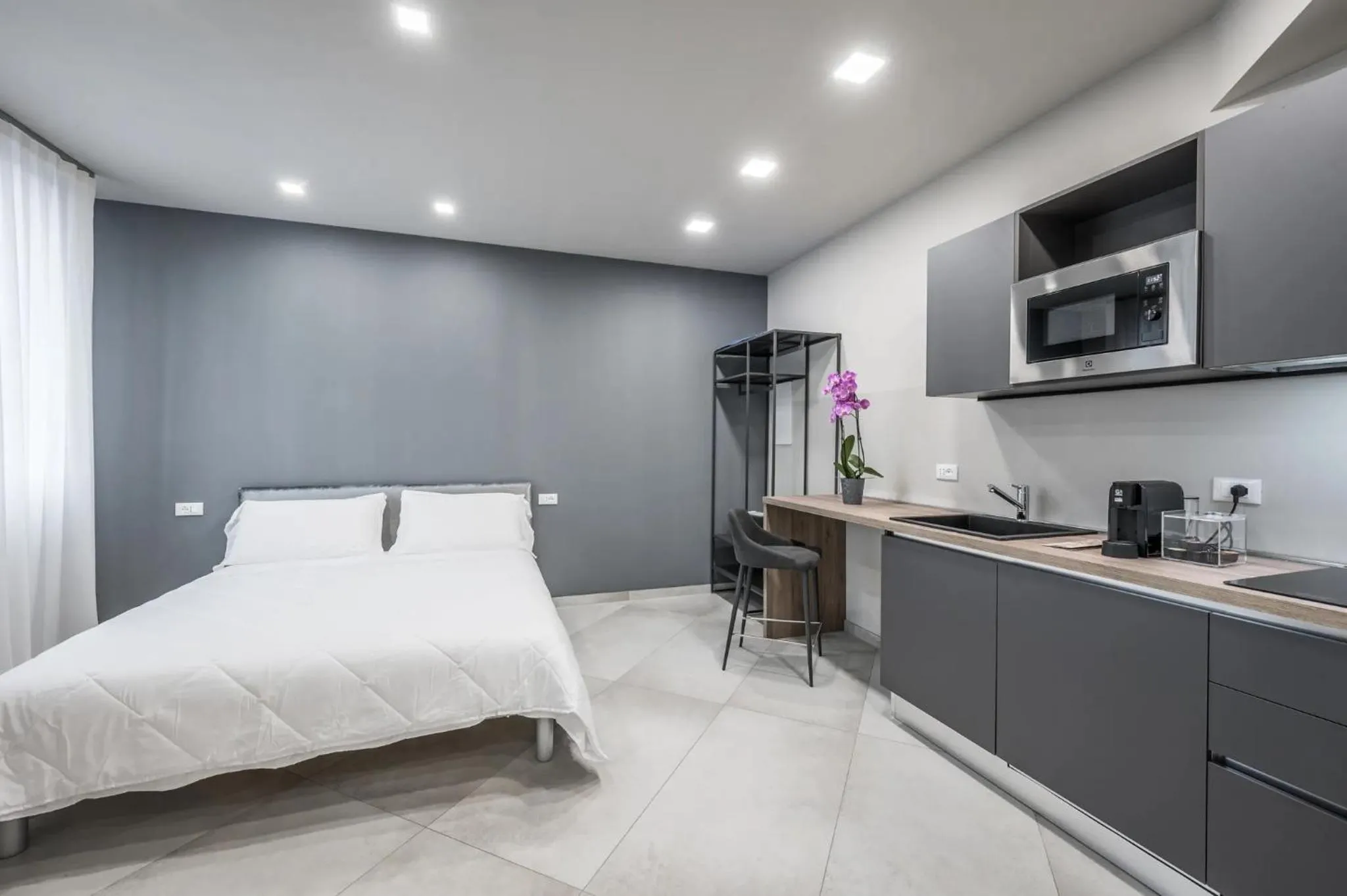 Kitchen or kitchenette, Bed in Borgo degli Ulivi