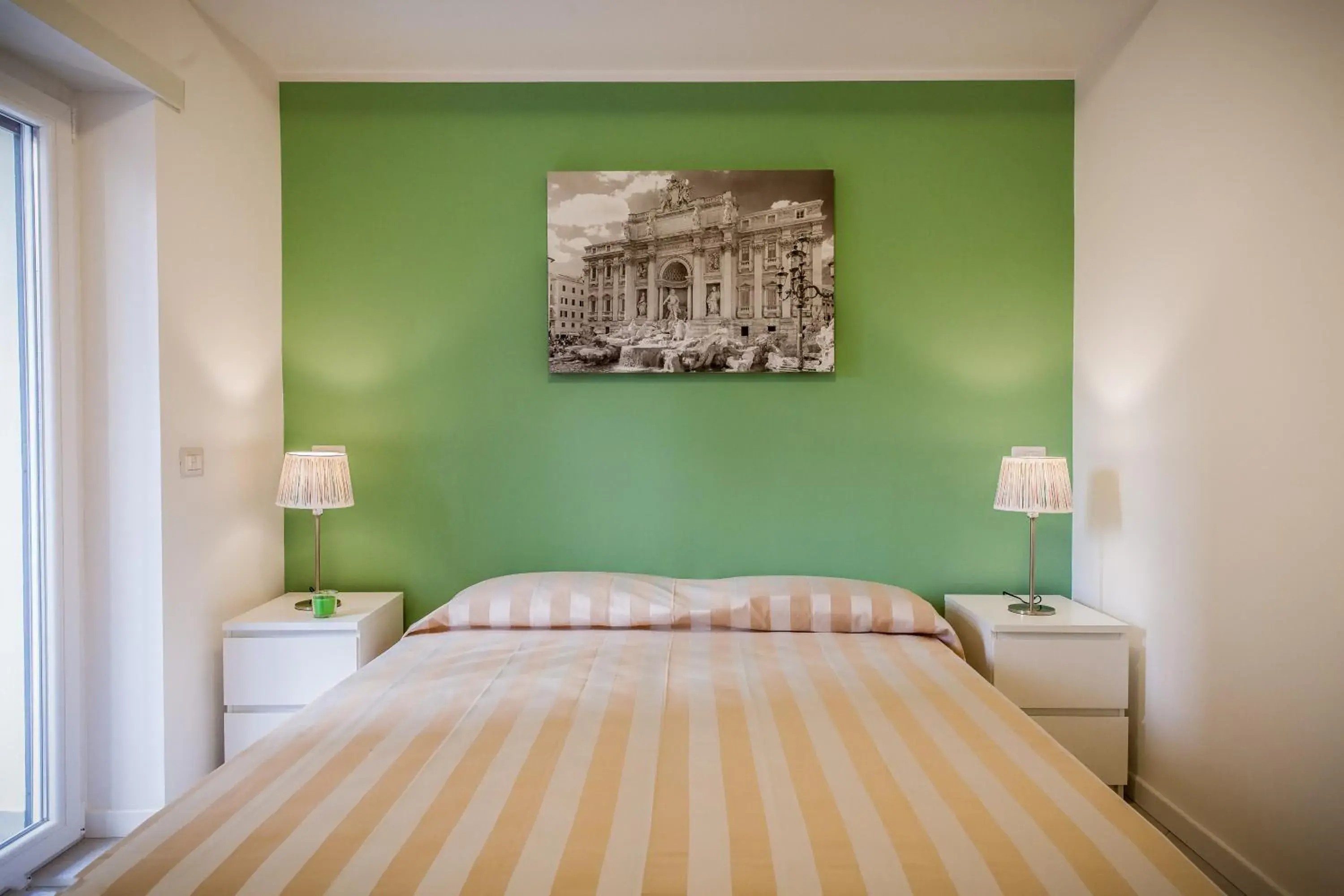 Double or Twin Room in Vatican Rooms Holiday in Rome Double or Twin Room in Vatican Rooms Holiday in Rome