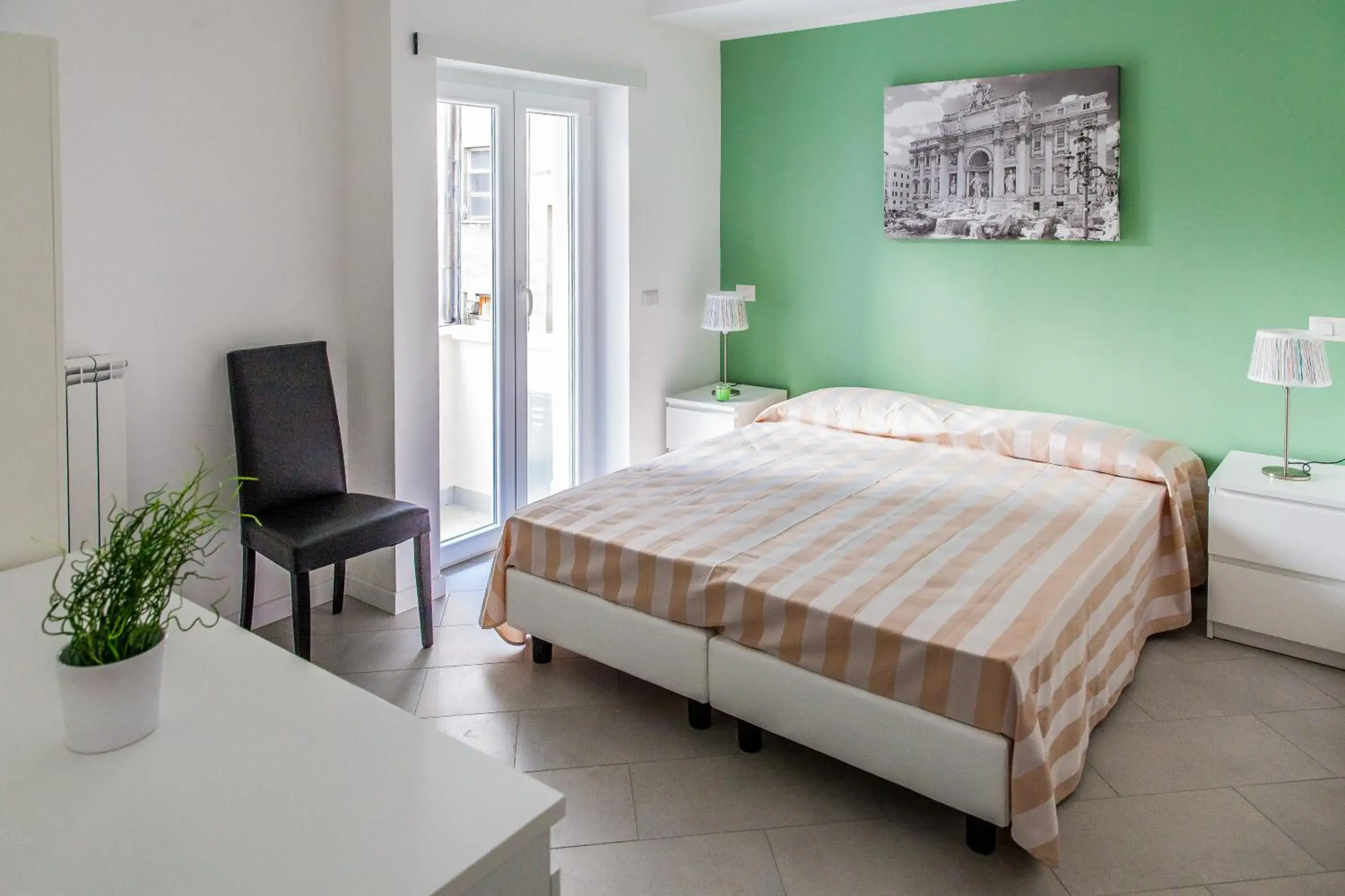 Double or Twin Room in Vatican Rooms Holiday in Rome Double or Twin Room in Vatican Rooms Holiday in Rome