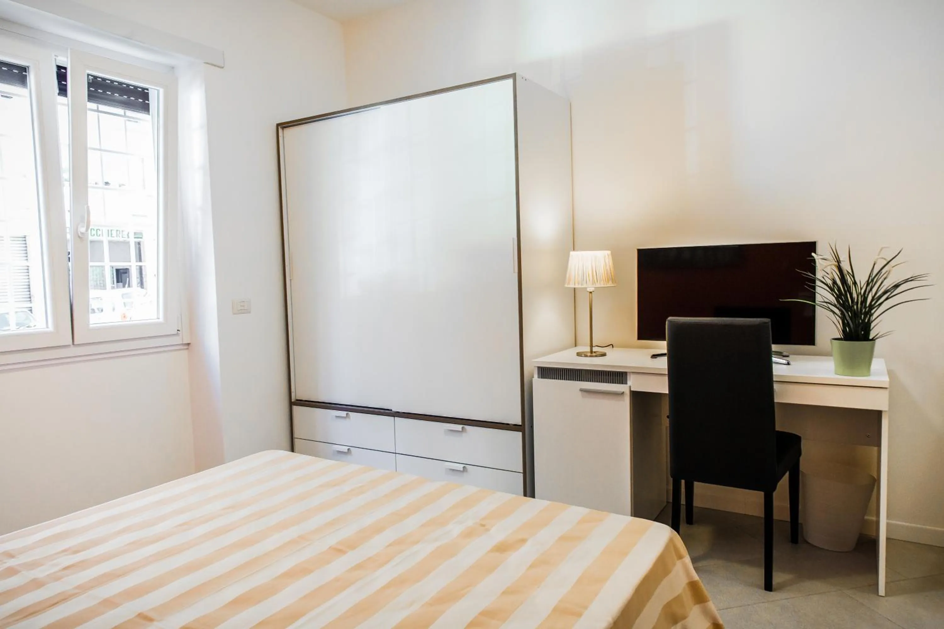 Bed in Vatican Rooms Holiday in Rome