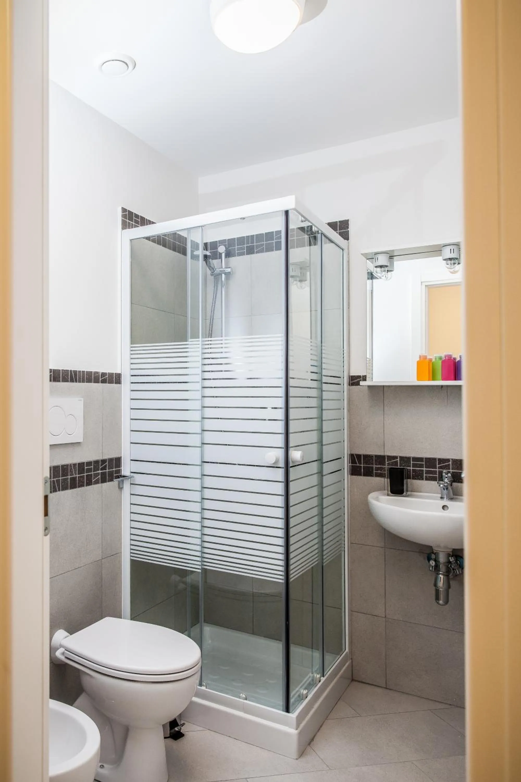 Bathroom in Vatican Rooms Holiday in Rome