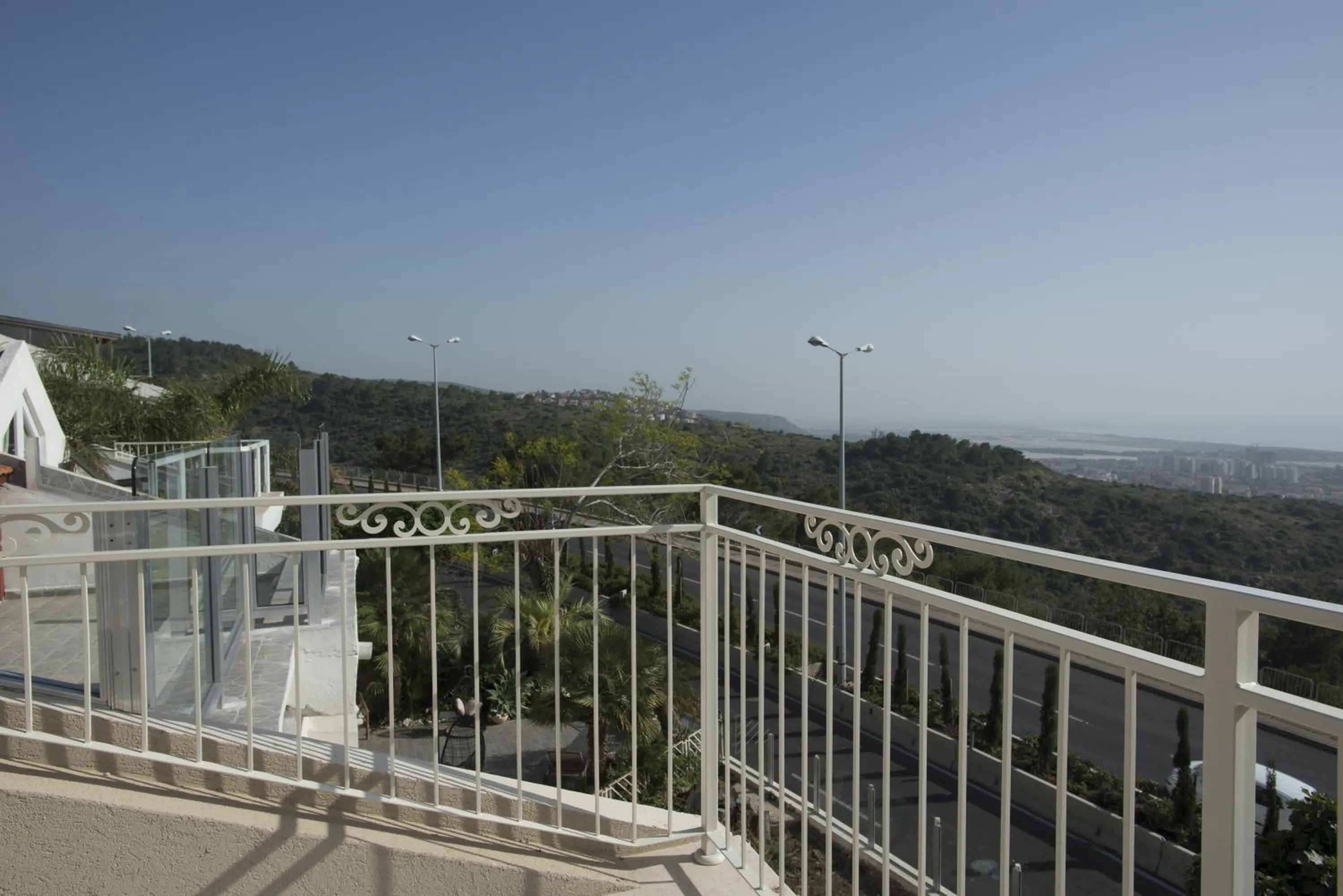Mountain view in Eshkol Housing Haifa - Luxury Villa Panoramic Sea View חיפה כרמל