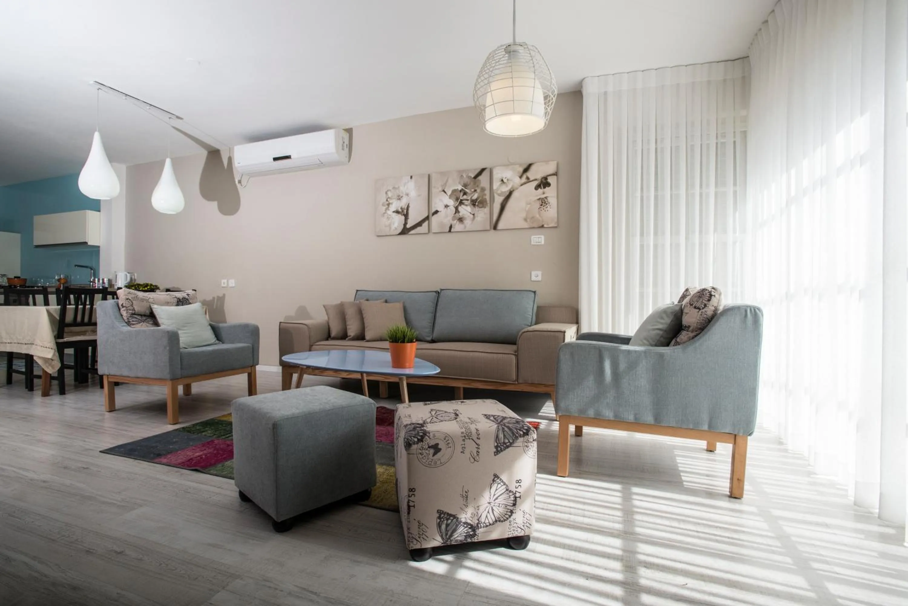 Living room in Eshkol Housing Haifa - Luxury Villa Panoramic Sea View חיפה כרמל