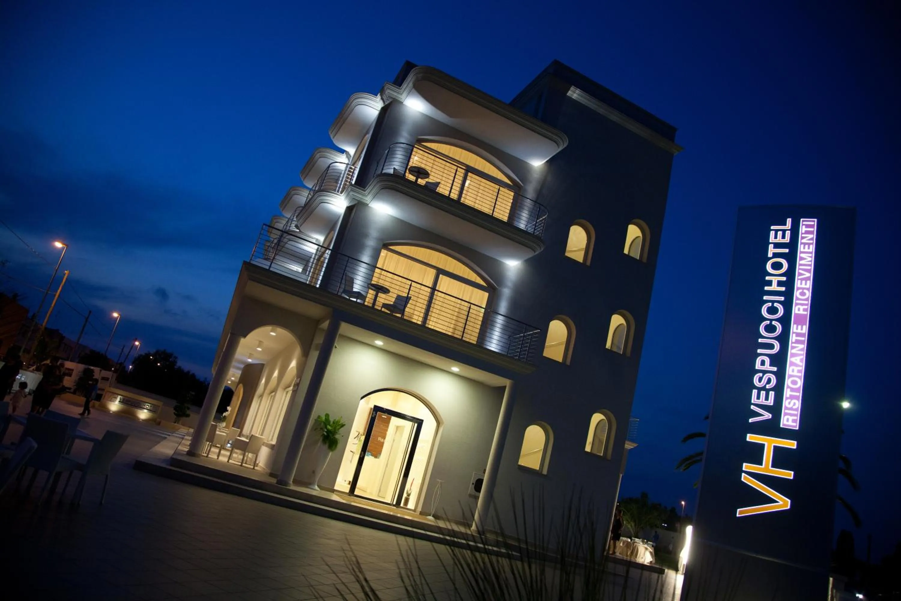 Property logo or sign in Hotel Vespucci