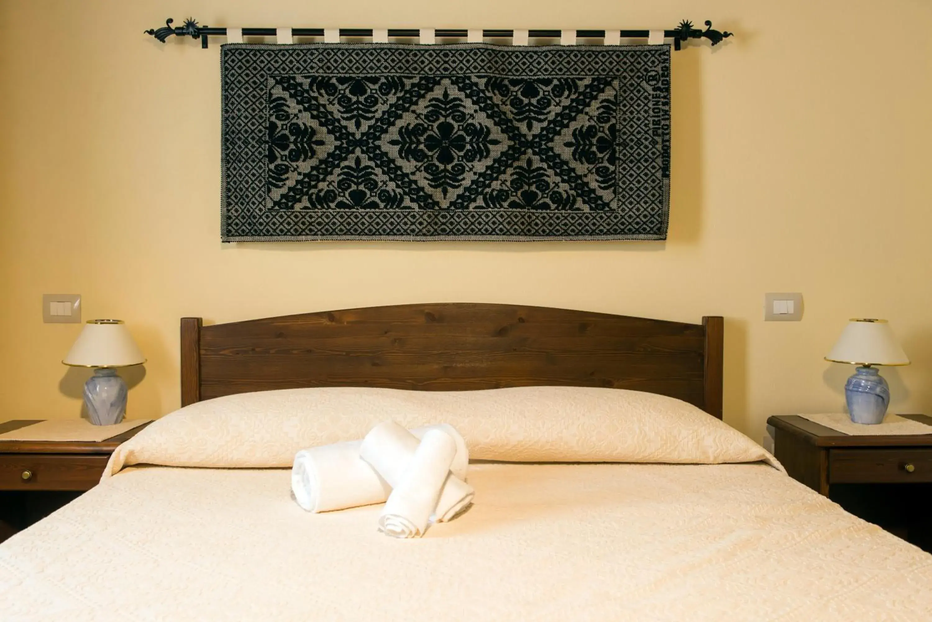 Double Room - single occupancy in Albergo Diffuso Il Mandorlo Double Room - single occupancy in Albergo Diffuso Il Mandorlo