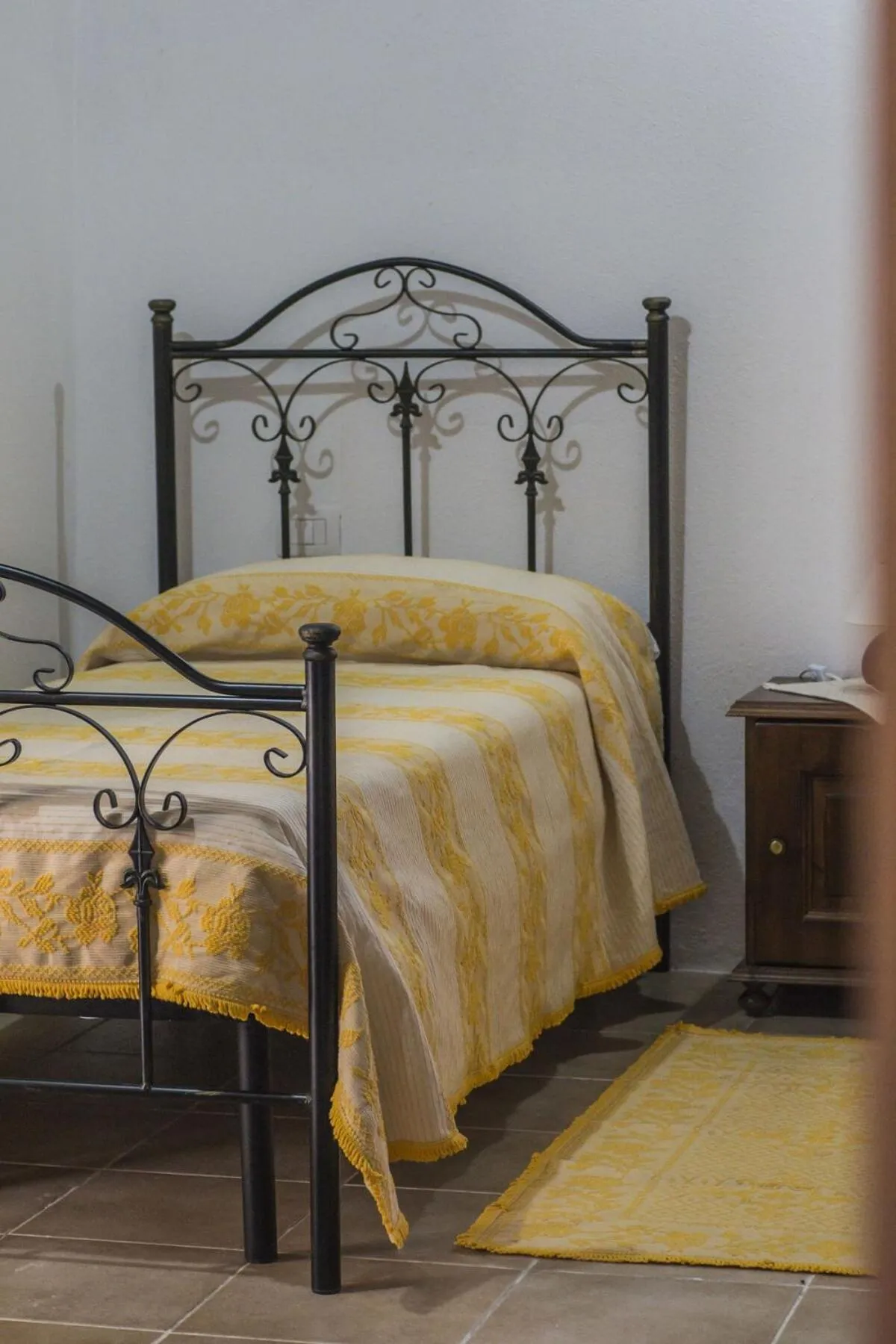 Bed in Albergo Diffuso Il Mandorlo