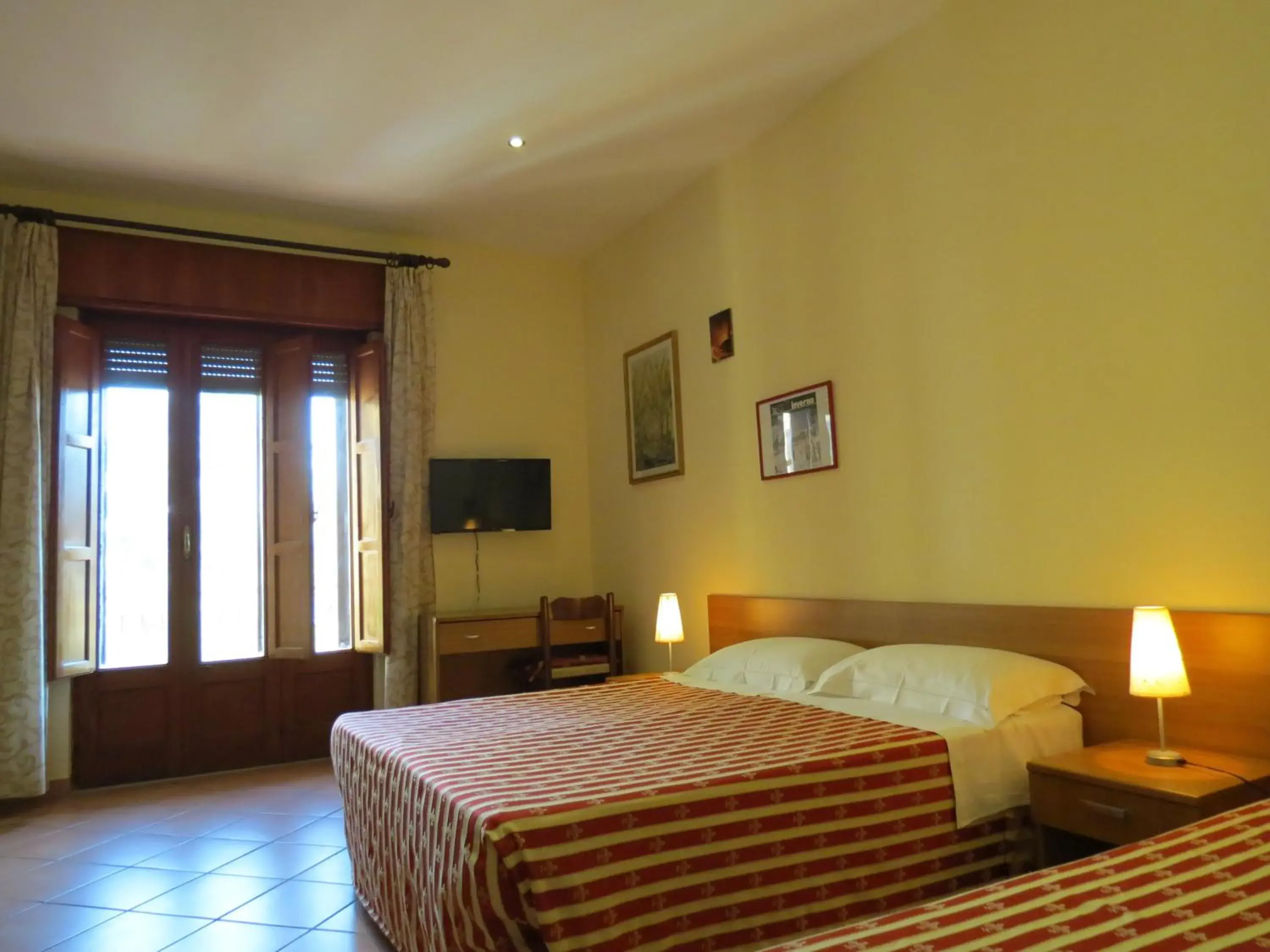 Quadruple Room - single occupancy in B&B Villa Refe Quadruple Room - single occupancy in B&B Villa Refe