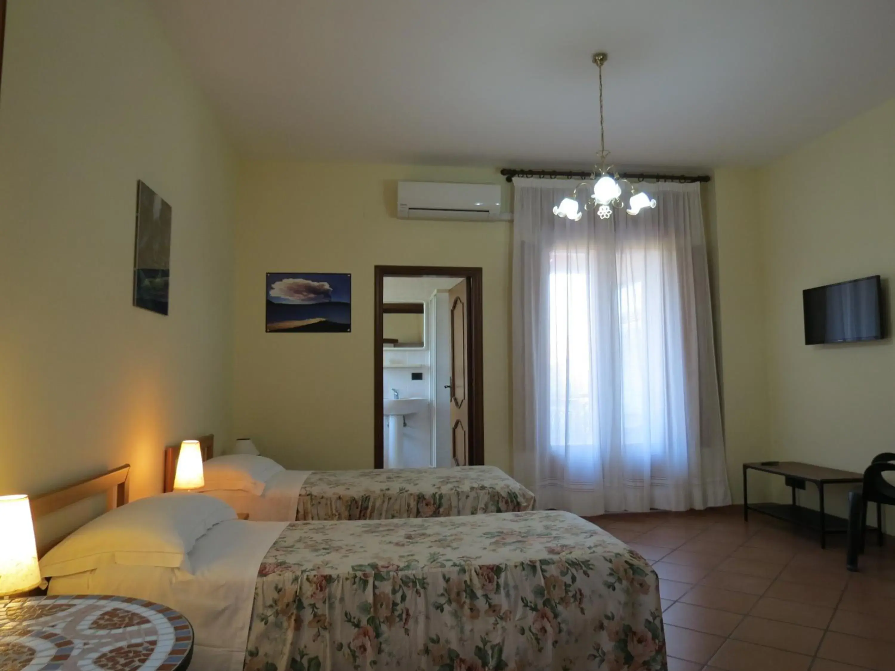 Twin Room - single occupancy in B&B Villa Refe Twin Room - single occupancy in B&B Villa Refe