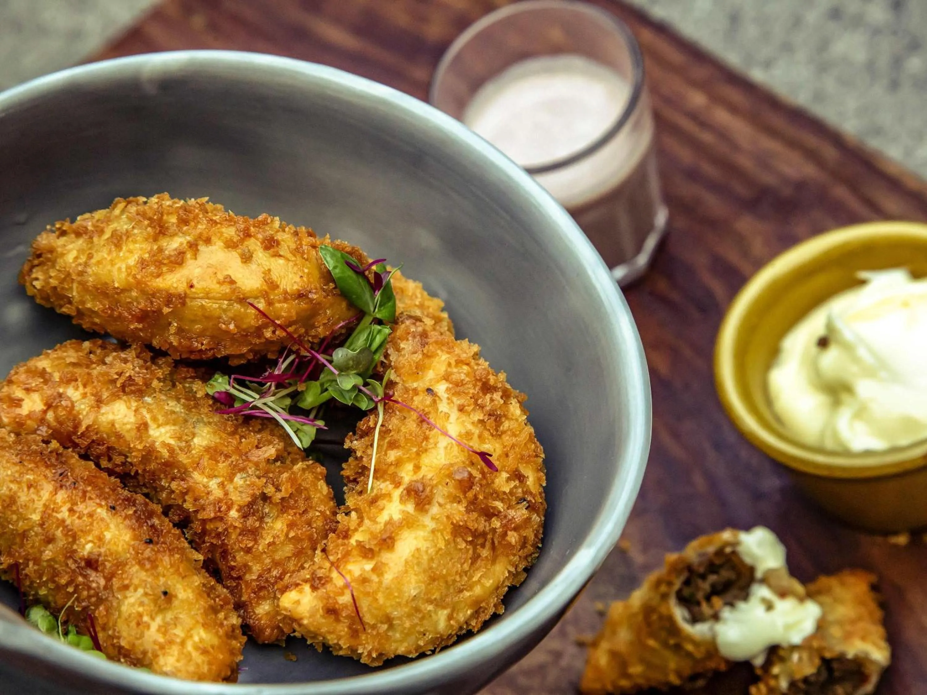 Lounge or bar in ibis Bengaluru City Centre - An Accor Brand