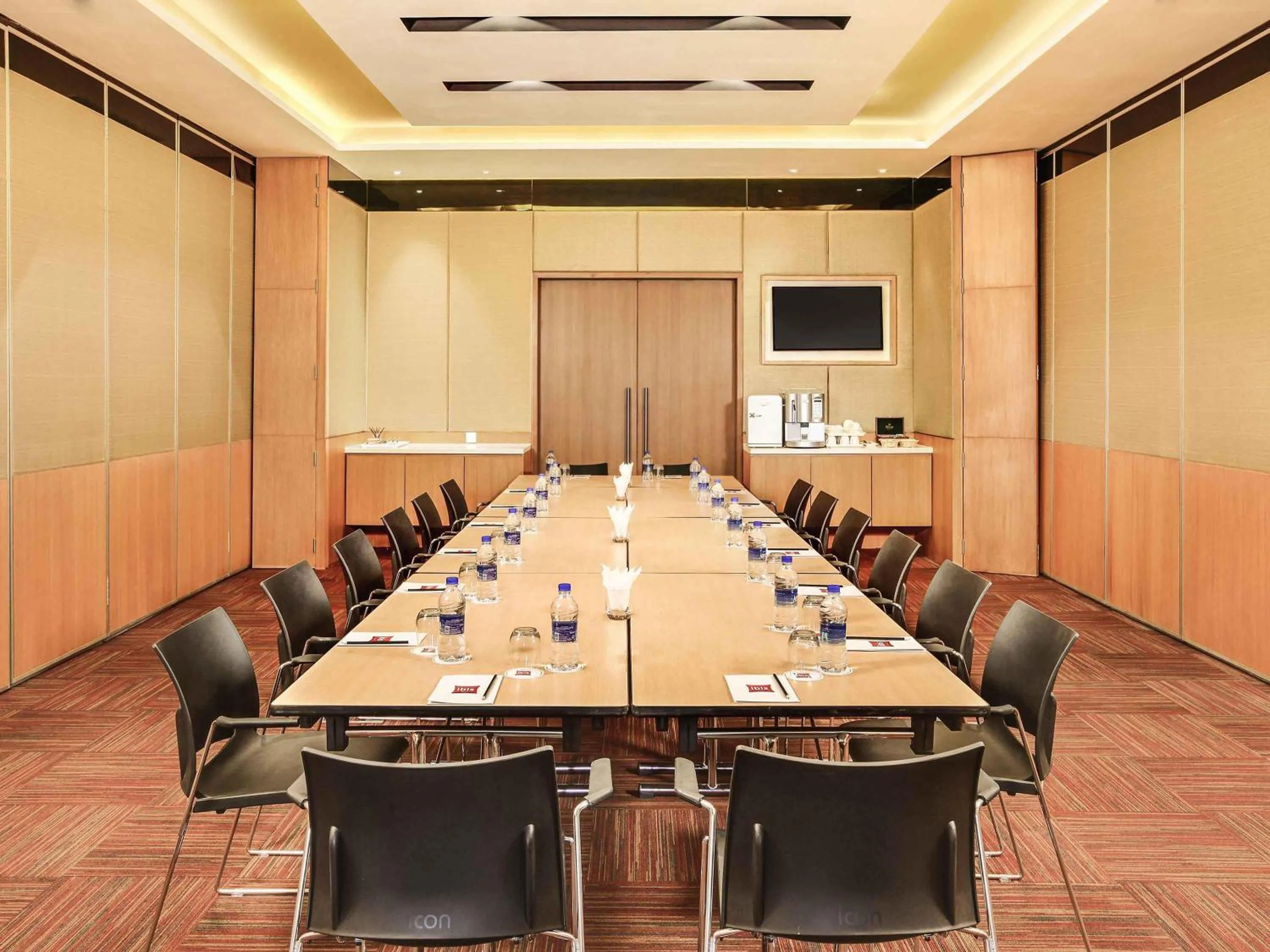 Meeting/conference room in ibis Bengaluru City Centre - An Accor Brand