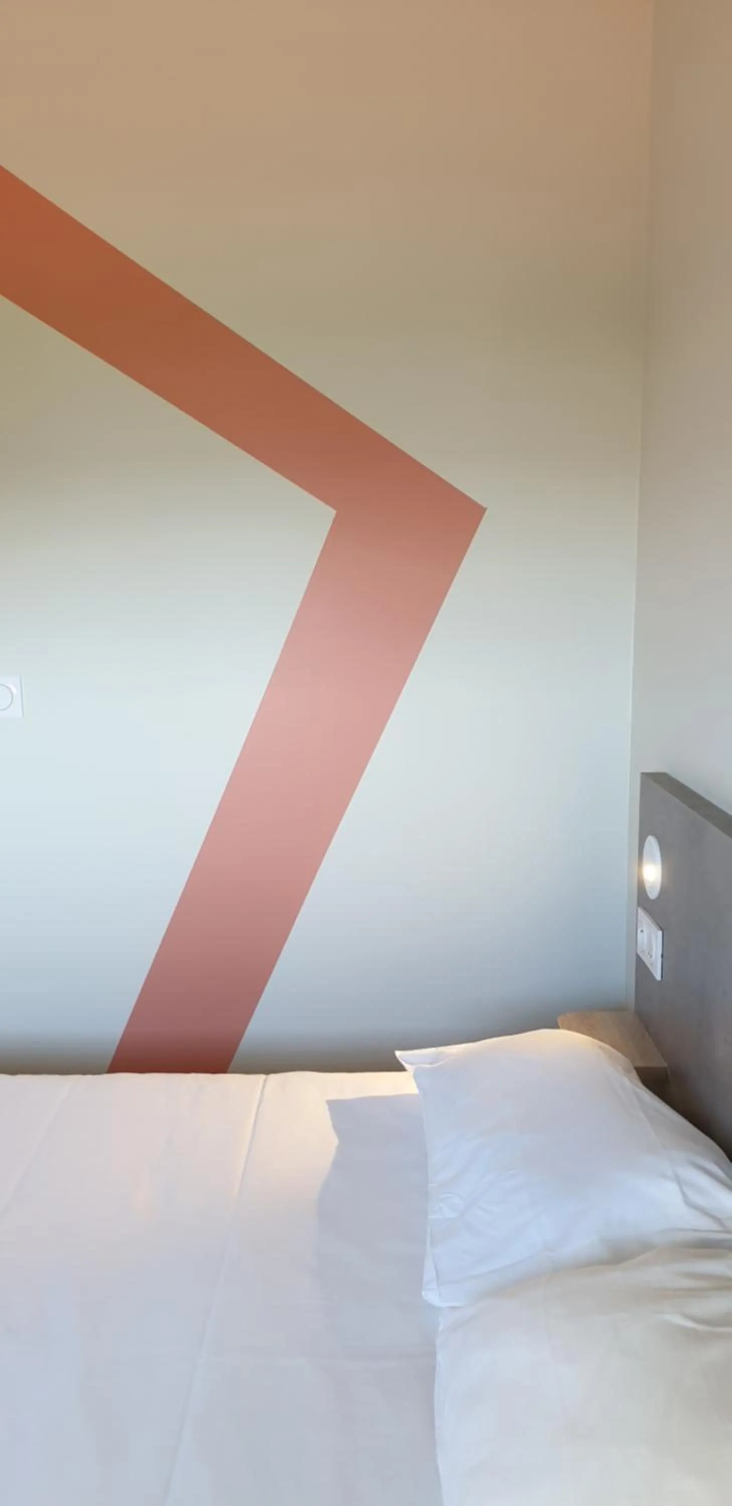 Bedroom, Bed in ibis budget Ciboure St-Jean-Luz