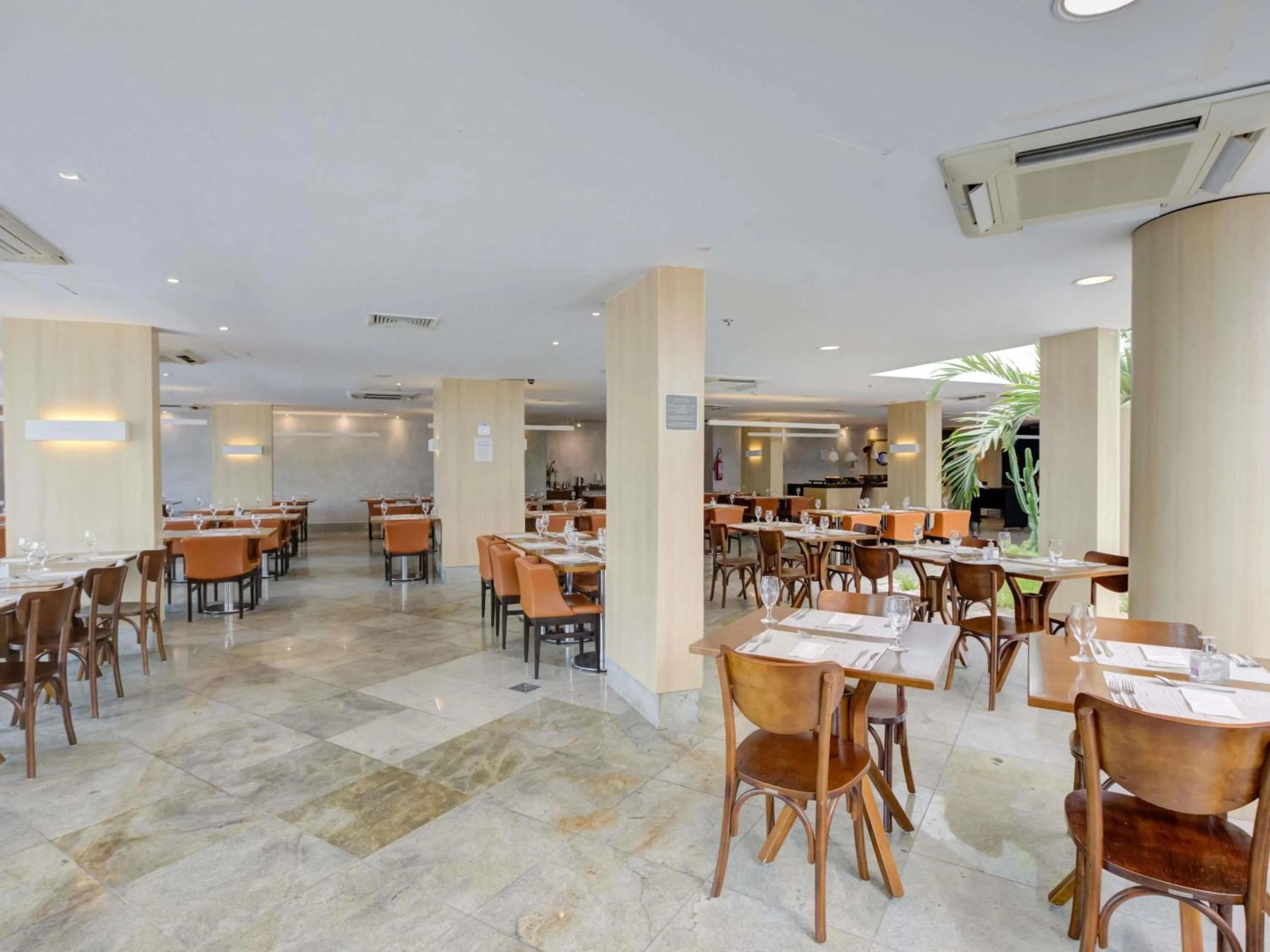 Restaurant/places to eat in Mercure Rio de Janeiro Barra da Tijuca