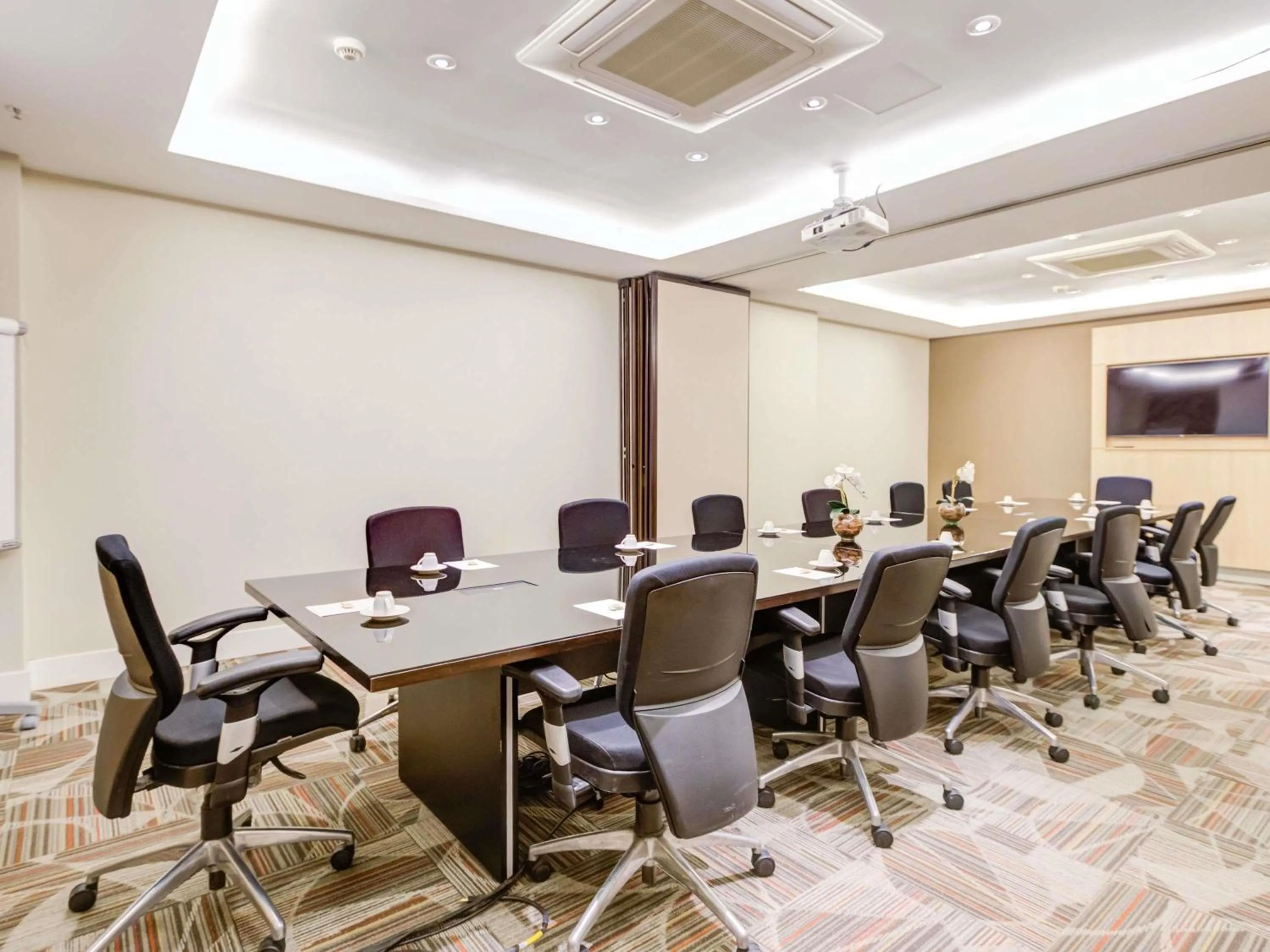 Meeting/conference room in Mercure Rio de Janeiro Barra da Tijuca