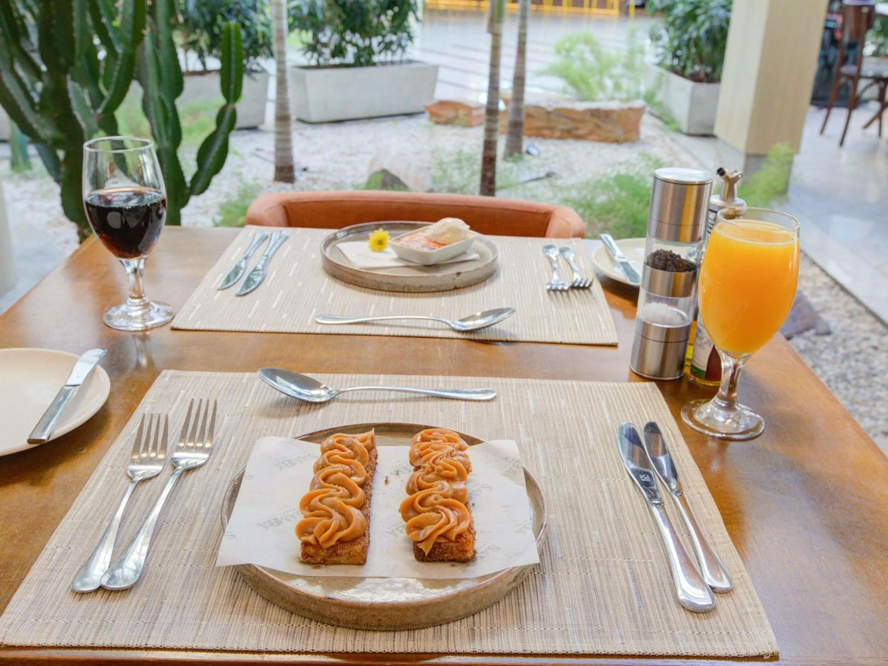 Restaurant/places to eat in Mercure Rio de Janeiro Barra da Tijuca