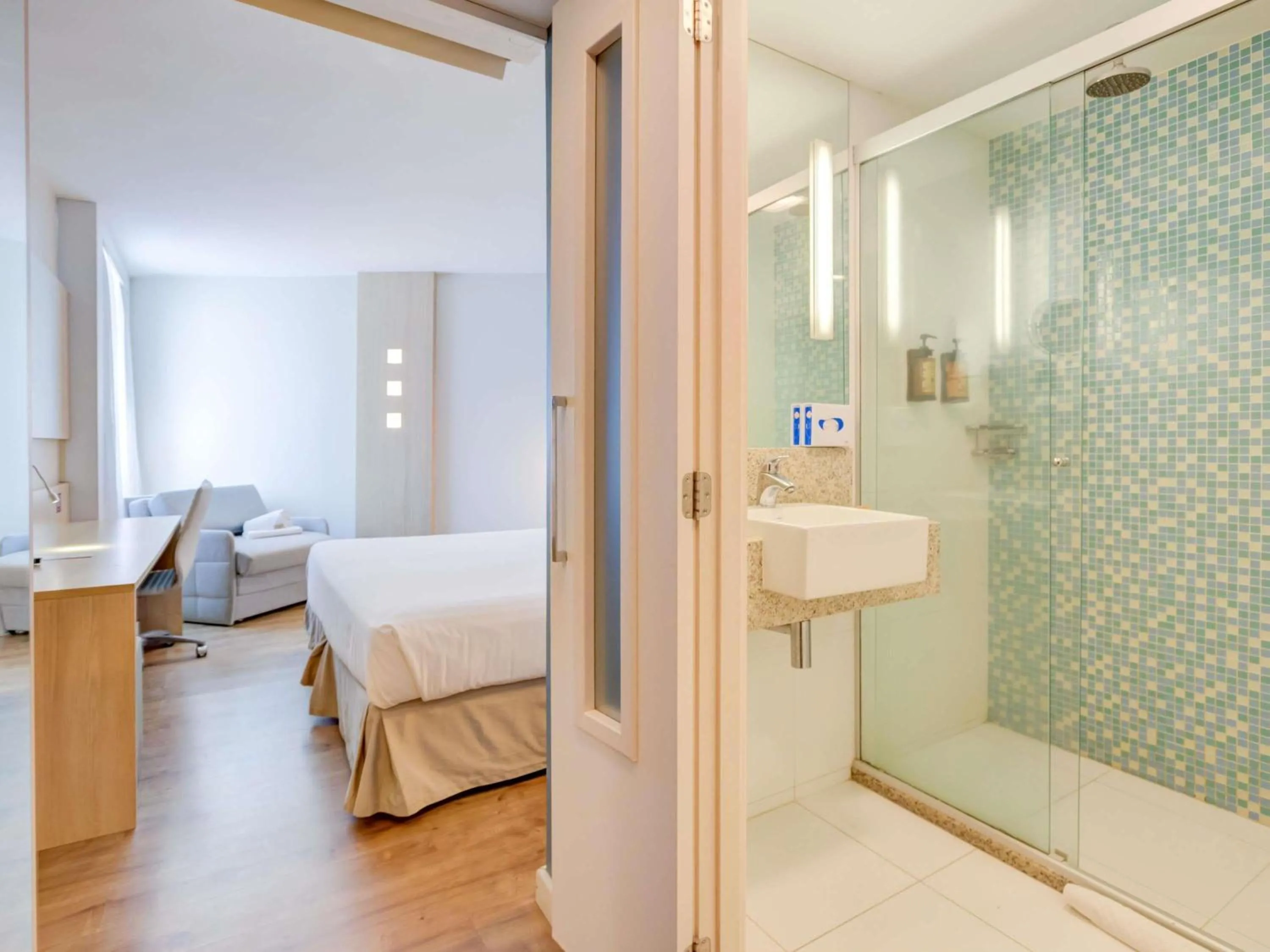 Bedroom, Bed in Mercure Rio de Janeiro Barra da Tijuca