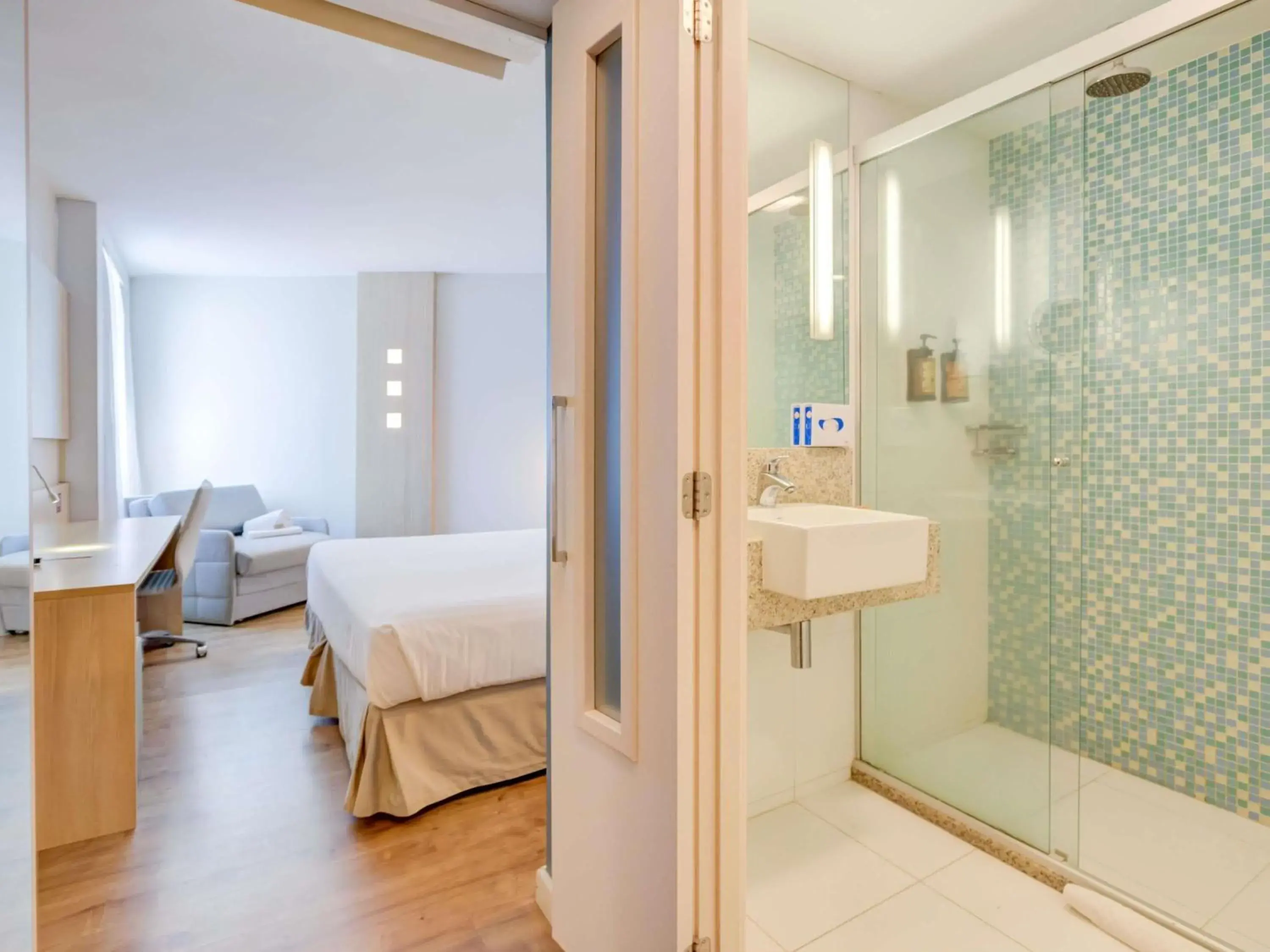 Bedroom, Bed in Mercure Rio de Janeiro Barra da Tijuca Bedroom, Bed in Mercure Rio de Janeiro Barra da Tijuca