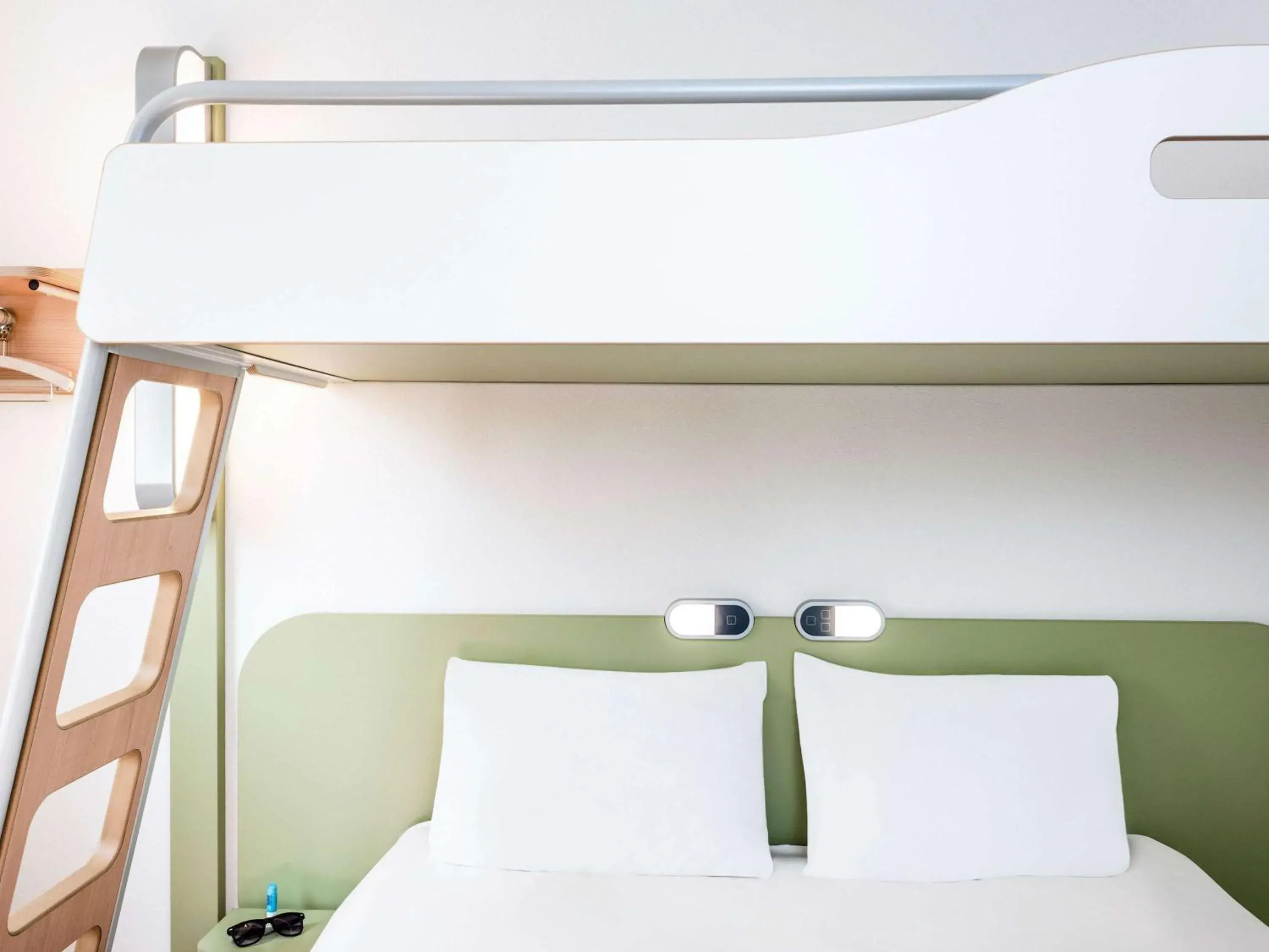 Bedroom, Bed in Ibis budget Osnabrück City Bedroom, Bed in Ibis budget Osnabrück City