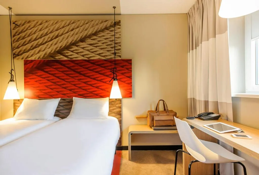 Bed in Ibis Hamburg City