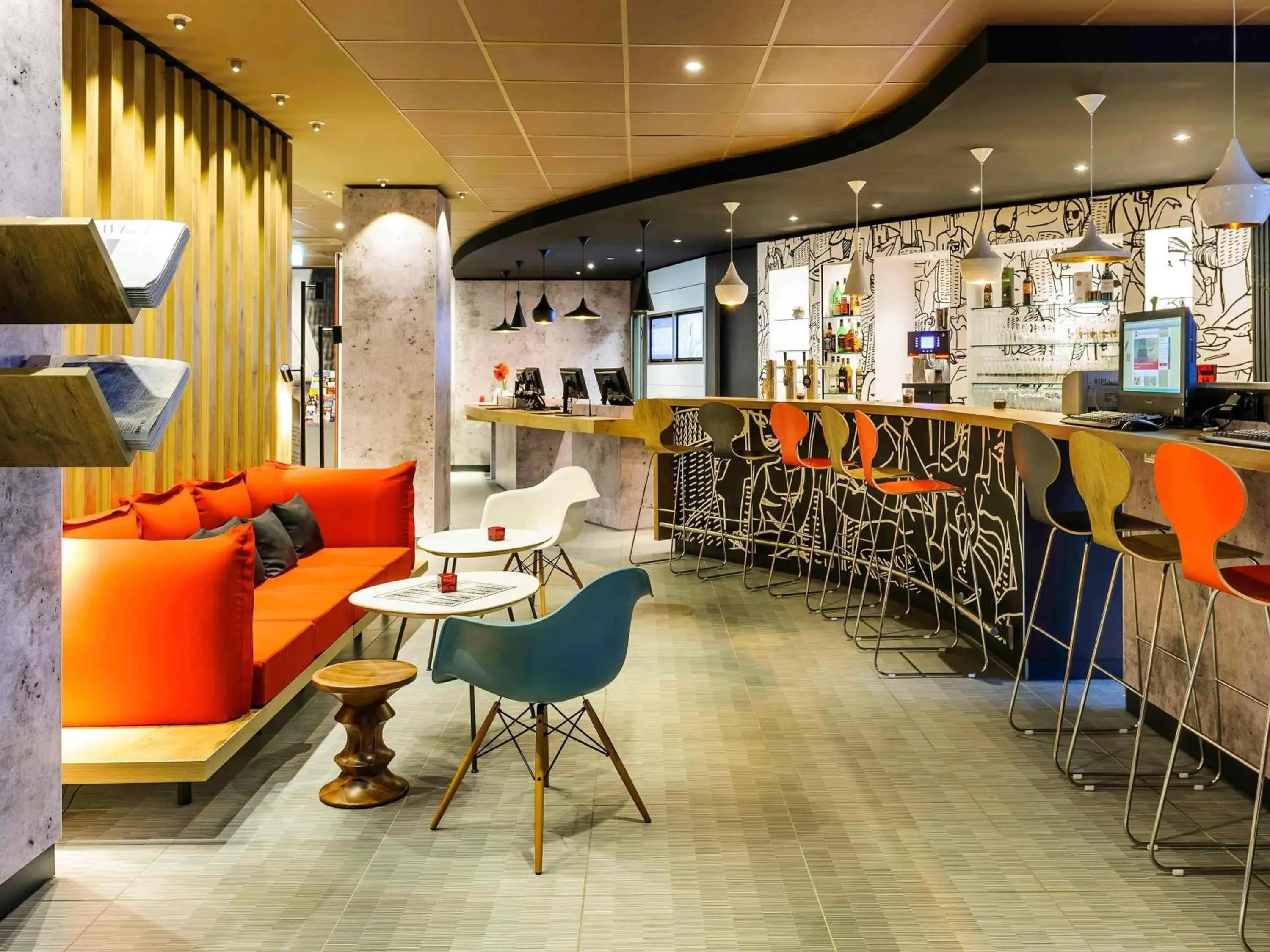 Lounge or bar in Ibis Hamburg City Lounge or bar in Ibis Hamburg City