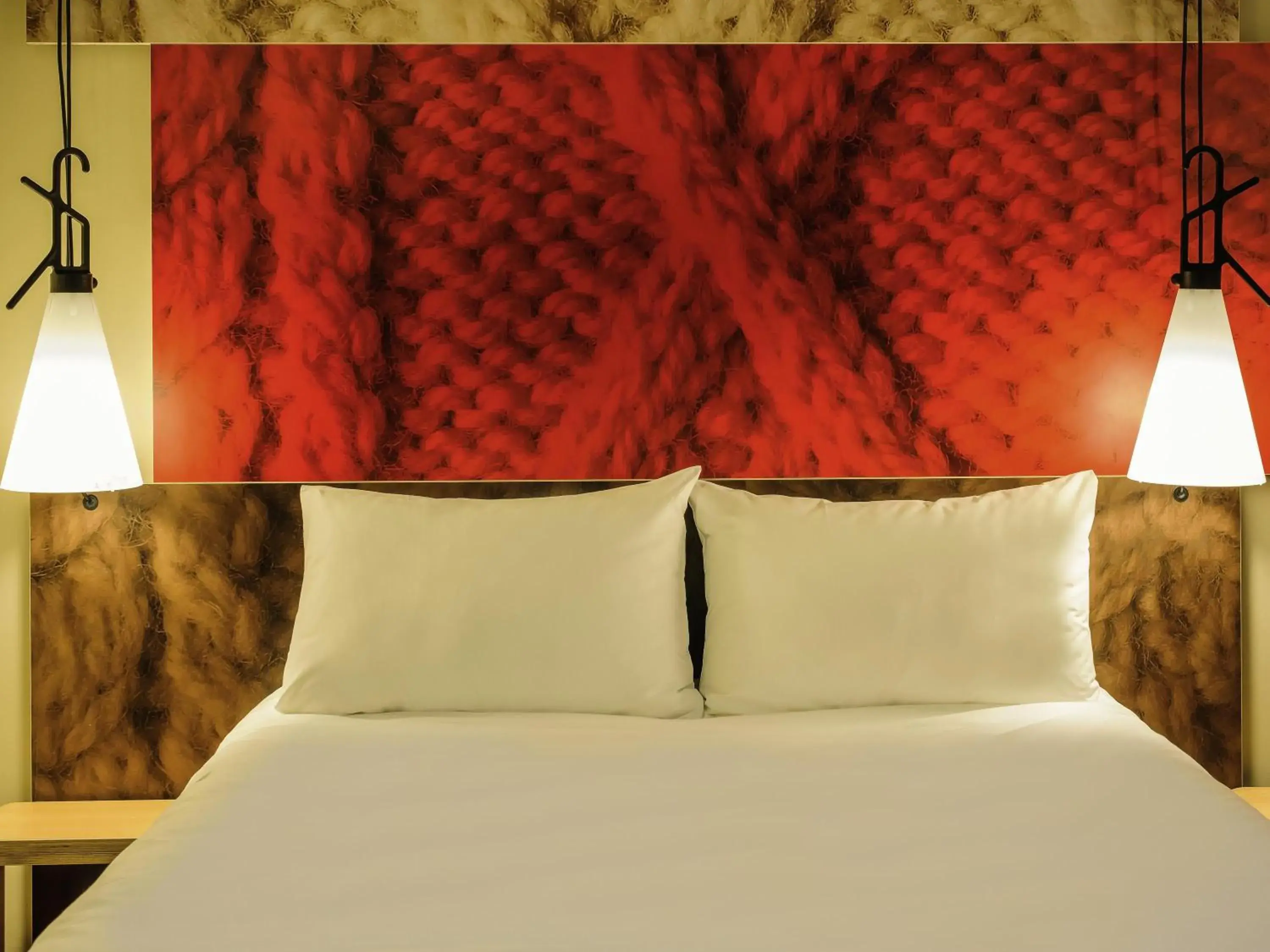 Bedroom, Bed in Ibis Hamburg City Bedroom, Bed in Ibis Hamburg City