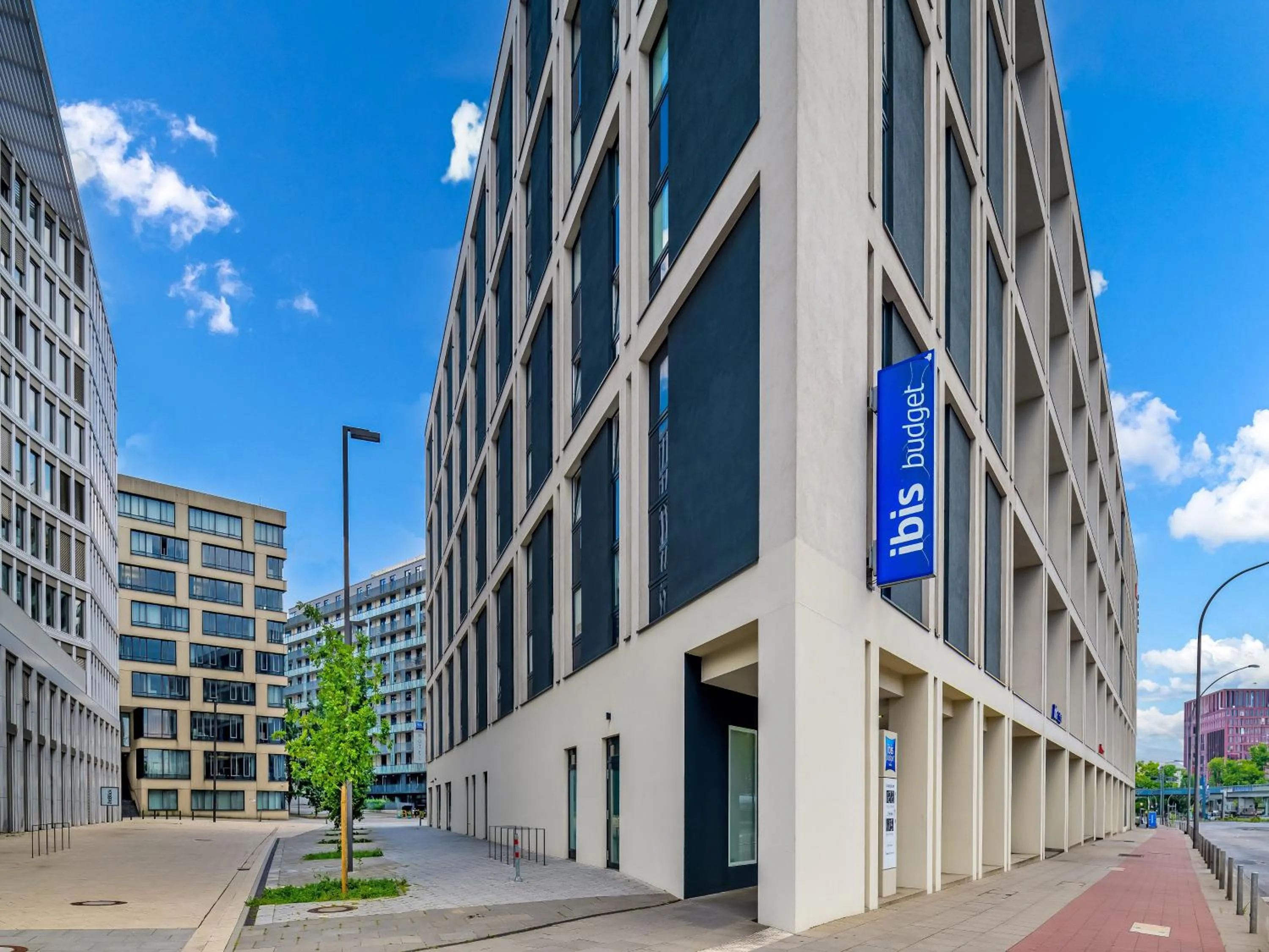 Property building in ibis budget Hamburg City