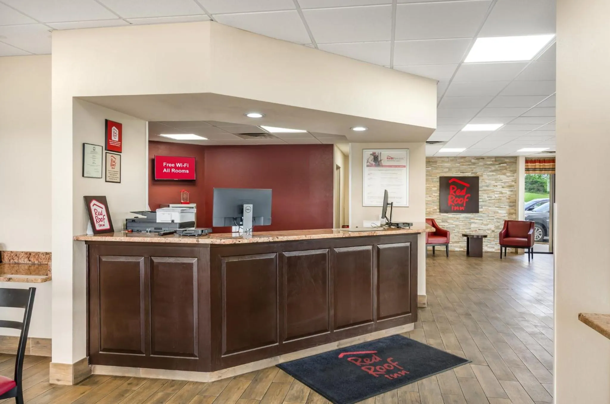 Lobby or reception in Red Roof Inn Staunton