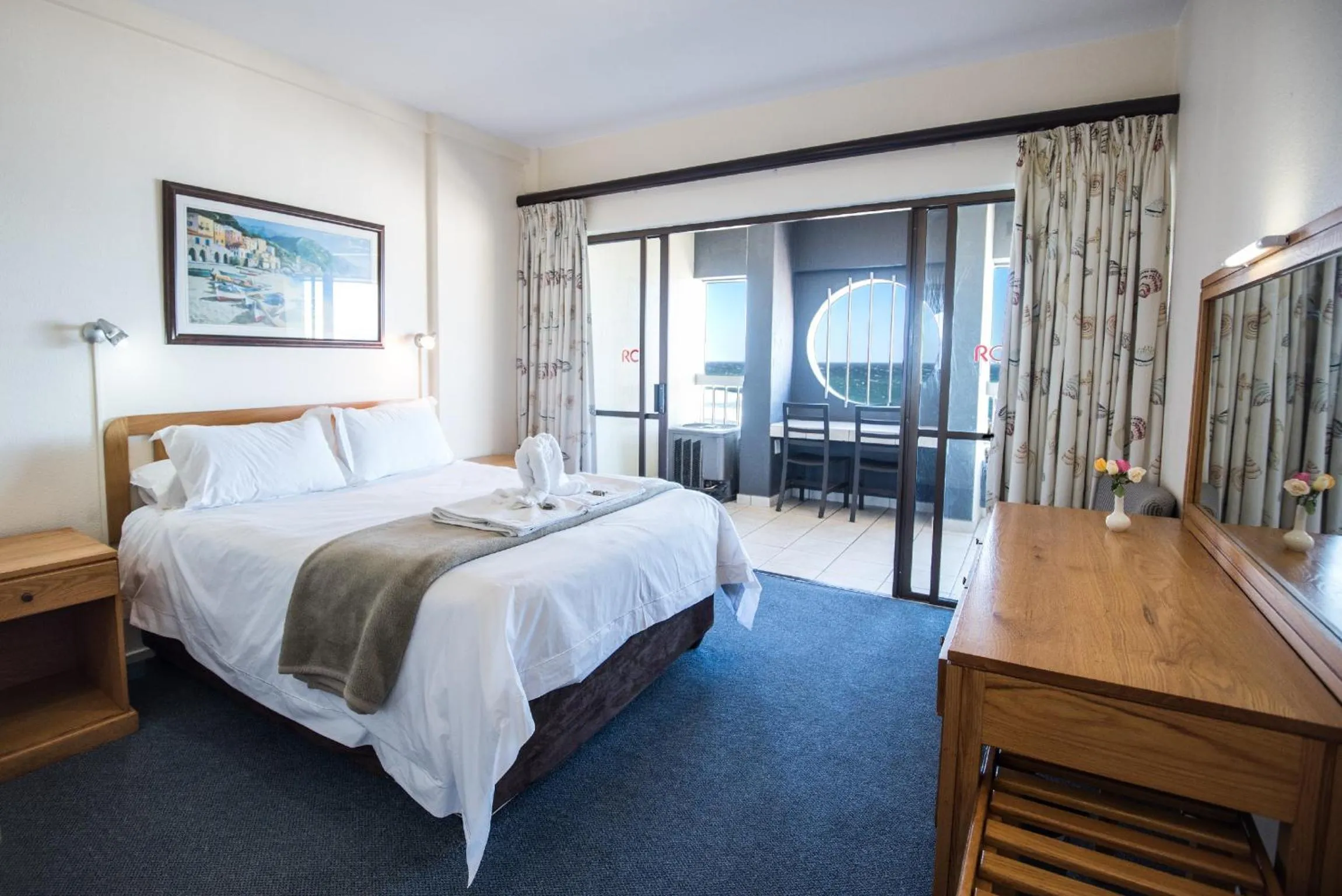 Bedroom, Bed in First Group Margate Sands