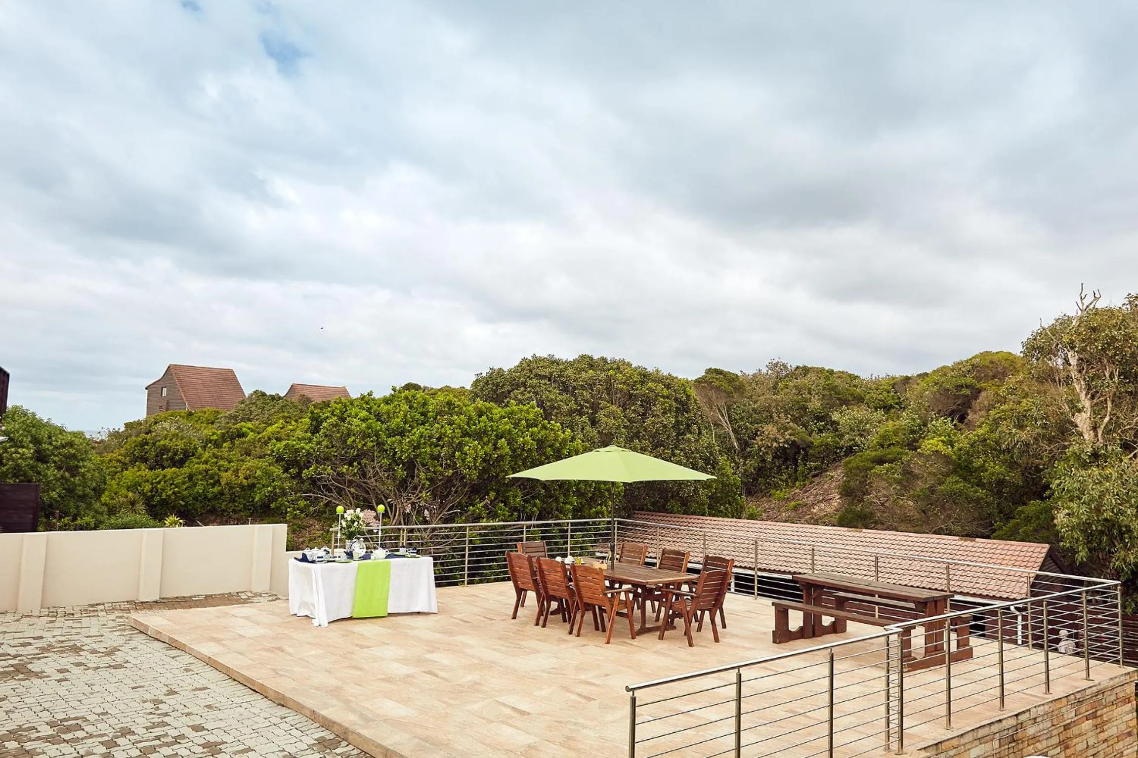 Garden in First Group Kowie River Chalets