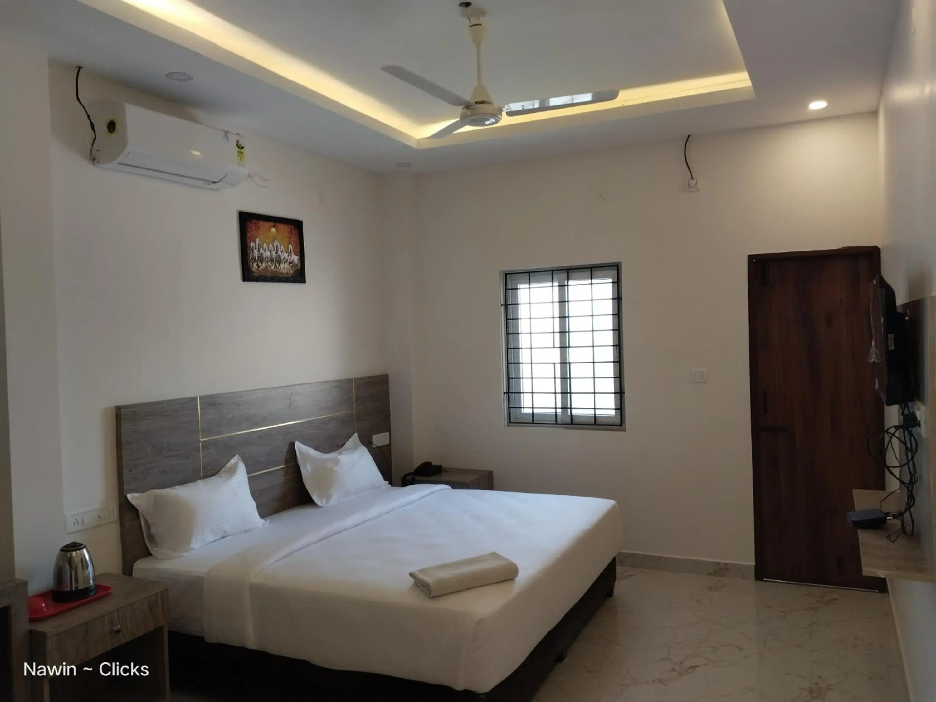 Bed in RedFox Hotel-T.Nagar Bed in RedFox Hotel-T.Nagar