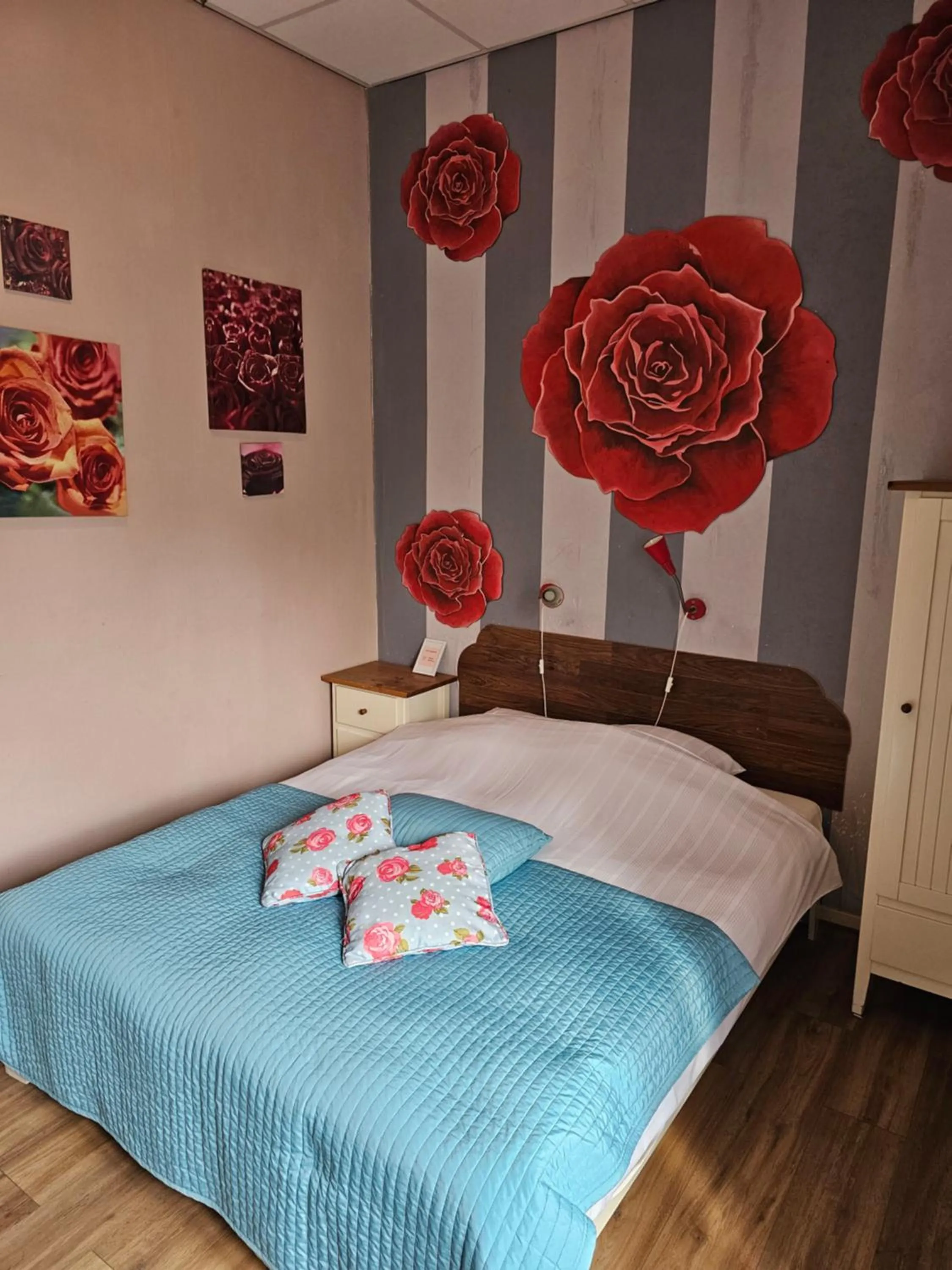 Bed in Hotel le Bonheur