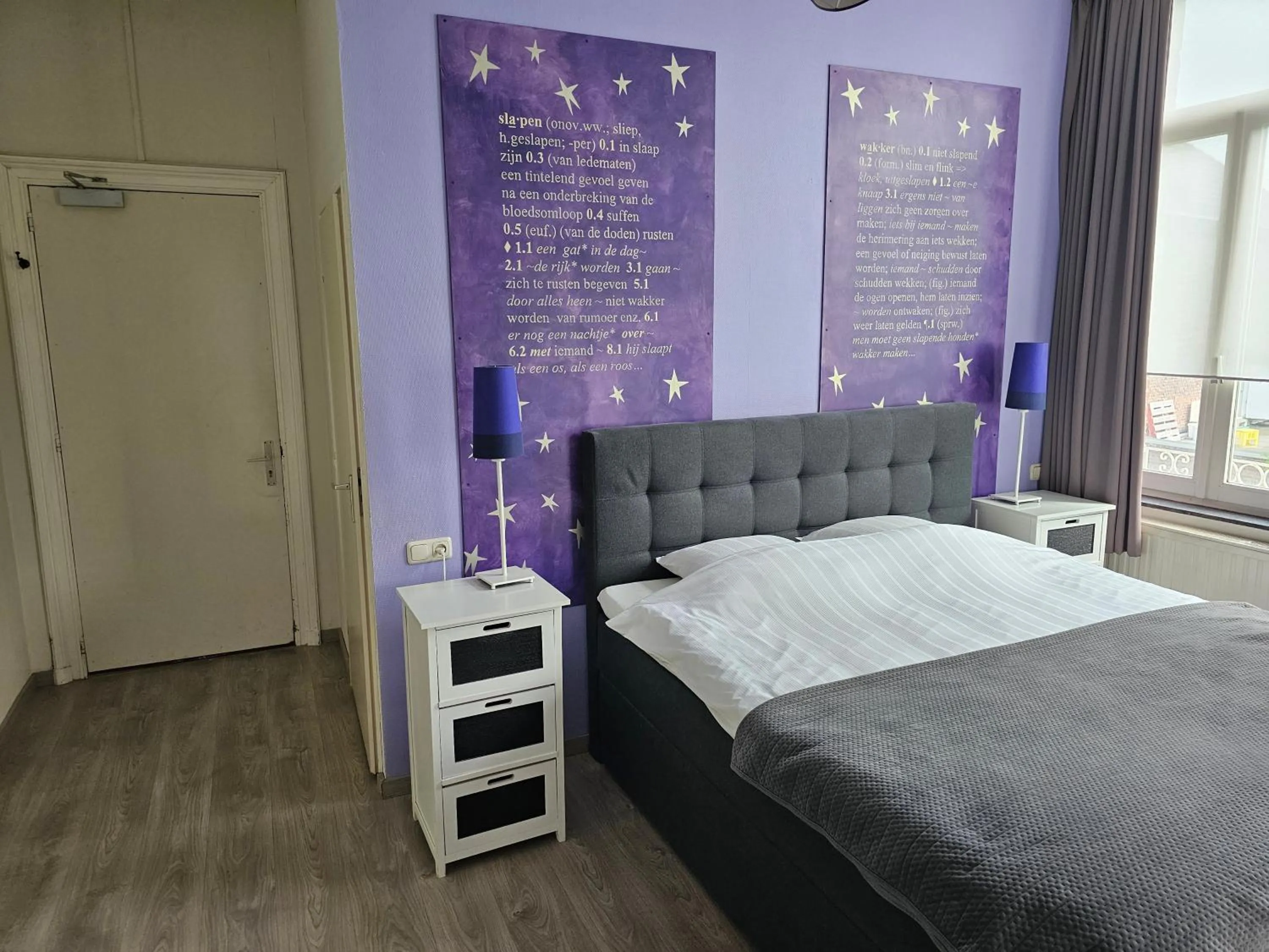 Bed in Hotel le Bonheur