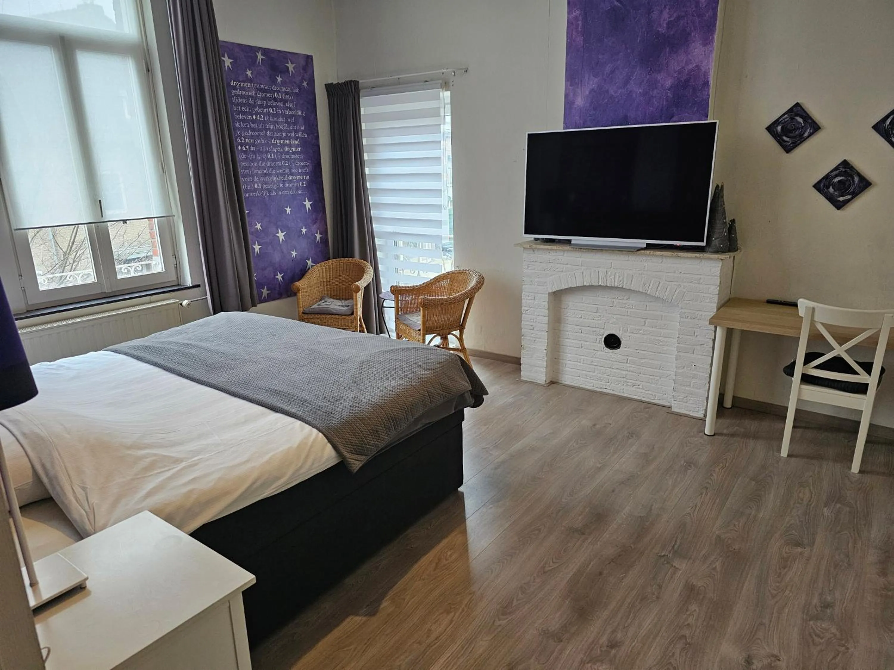 Bed in Hotel le Bonheur