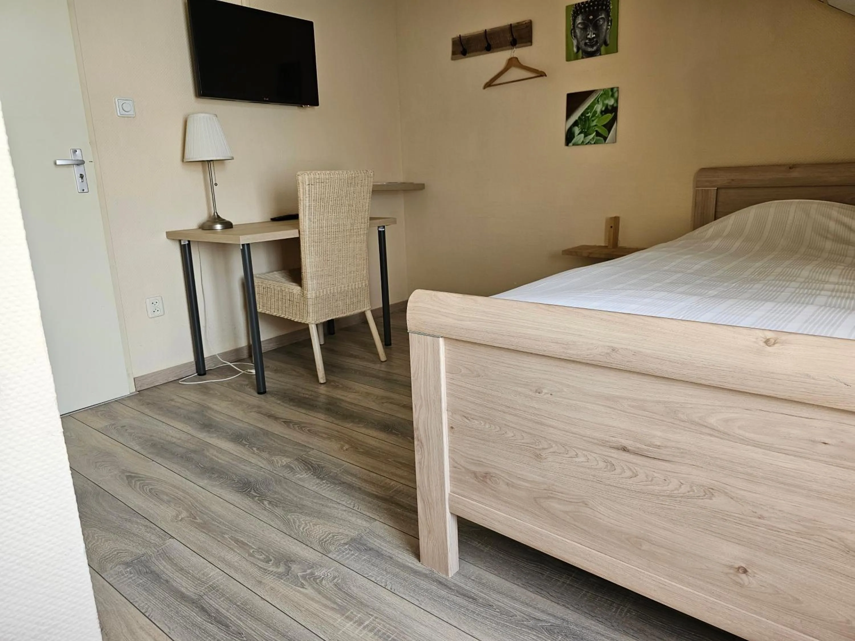 Bed in Hotel le Bonheur
