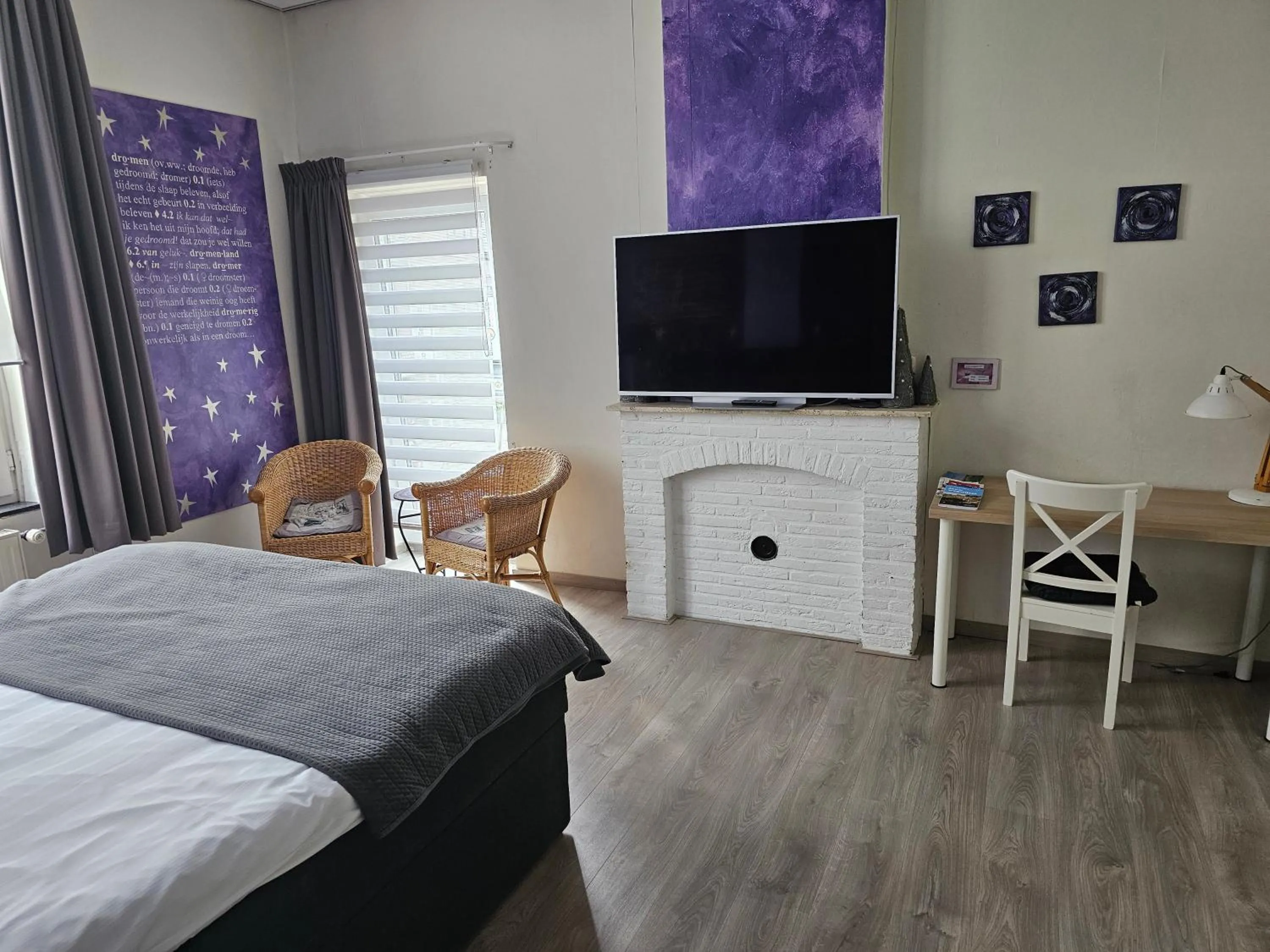 Bed in Hotel le Bonheur