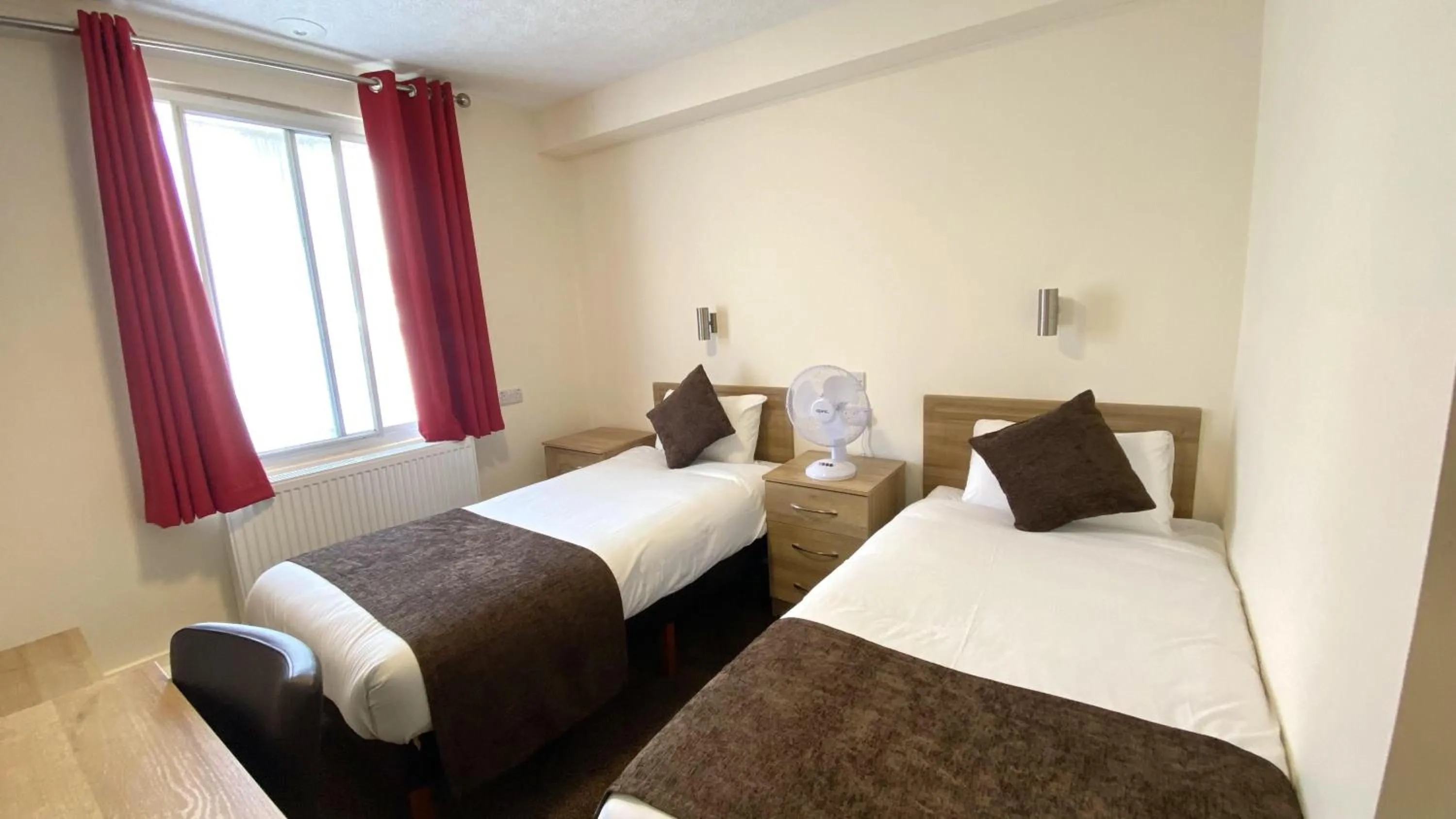 Bed in Russ Hill Hotel