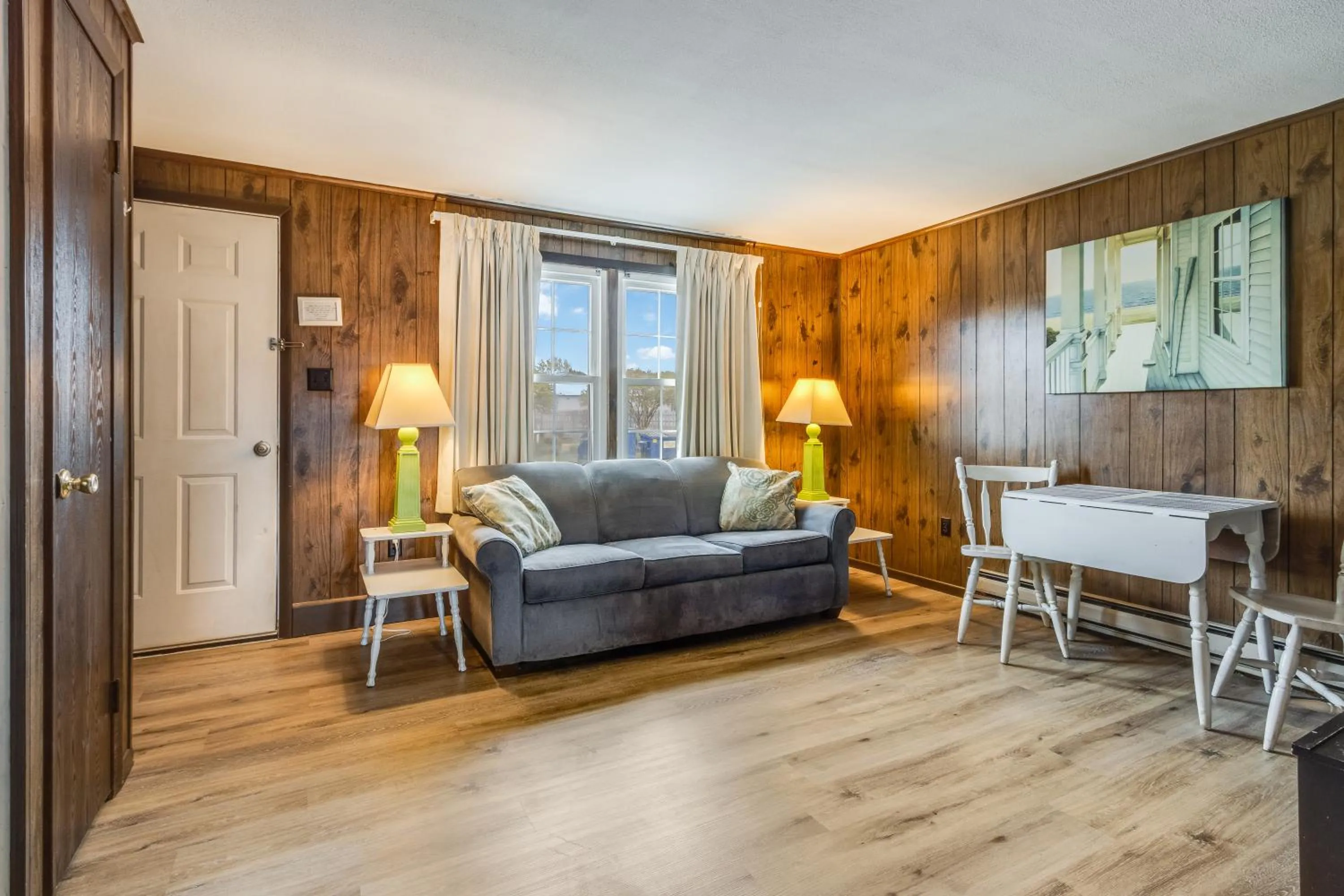 Living room, Bed in The Inn at Lewes
