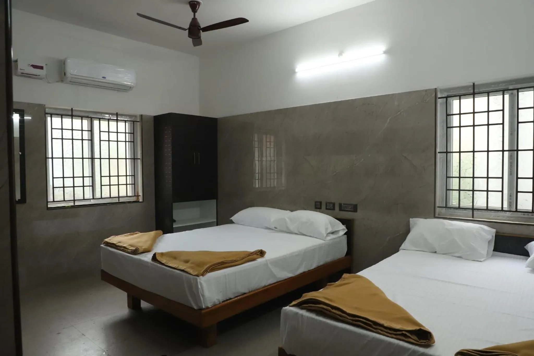 Bed in Viruksham Residency