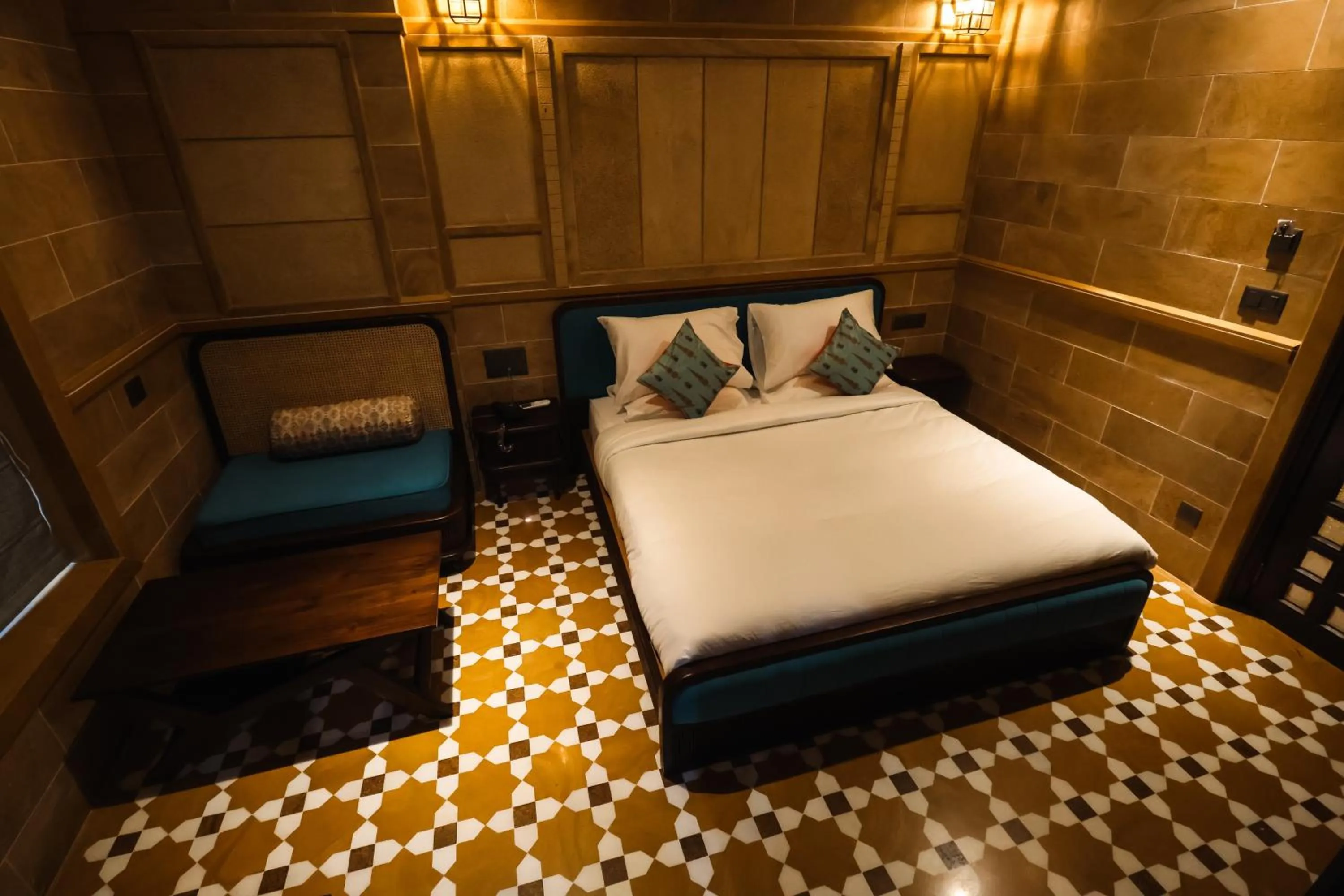 Bedroom, Bed in Guulab Haveli - Opp Fort