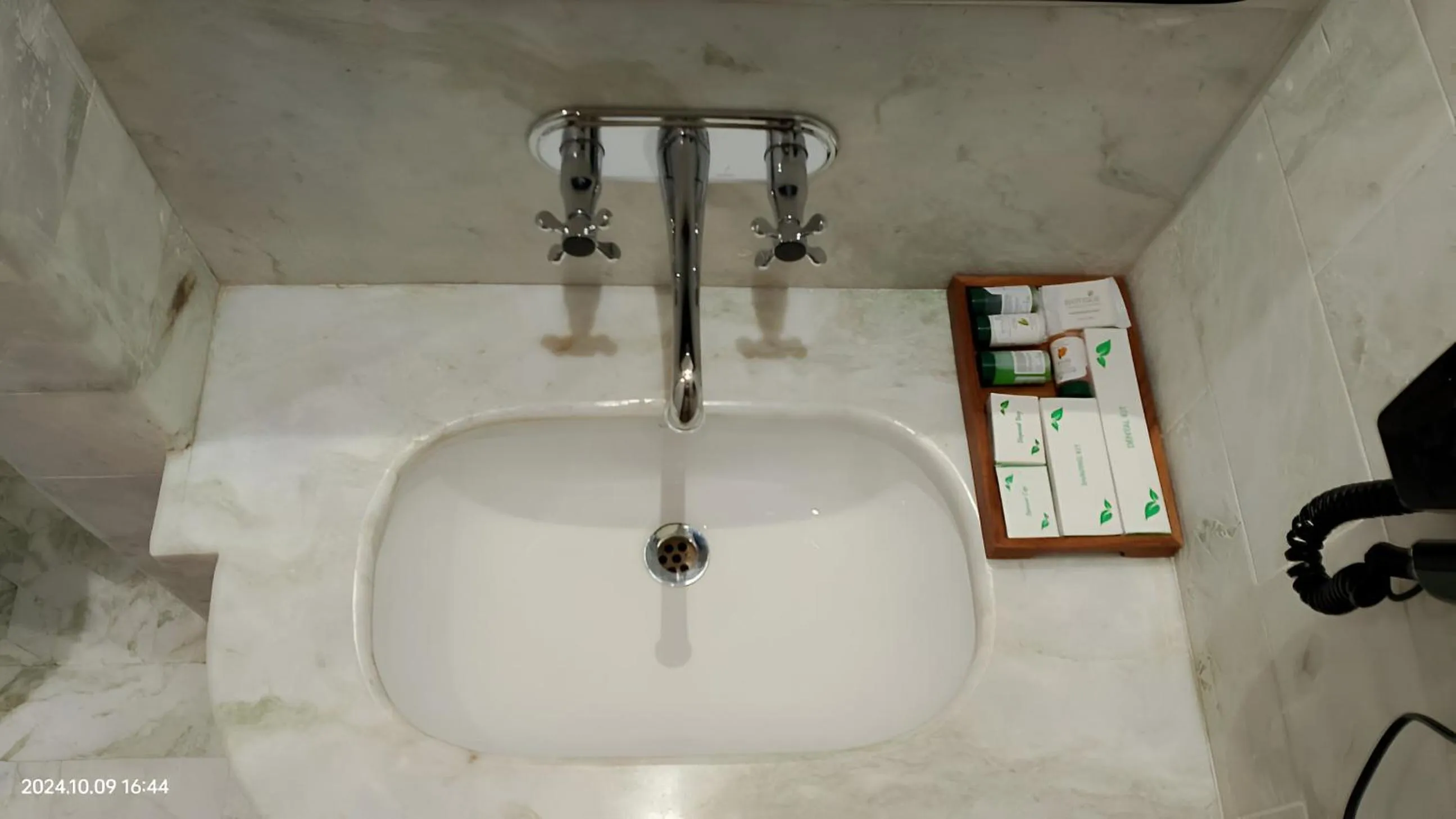 Bathroom in Guulab Haveli - Opp Fort