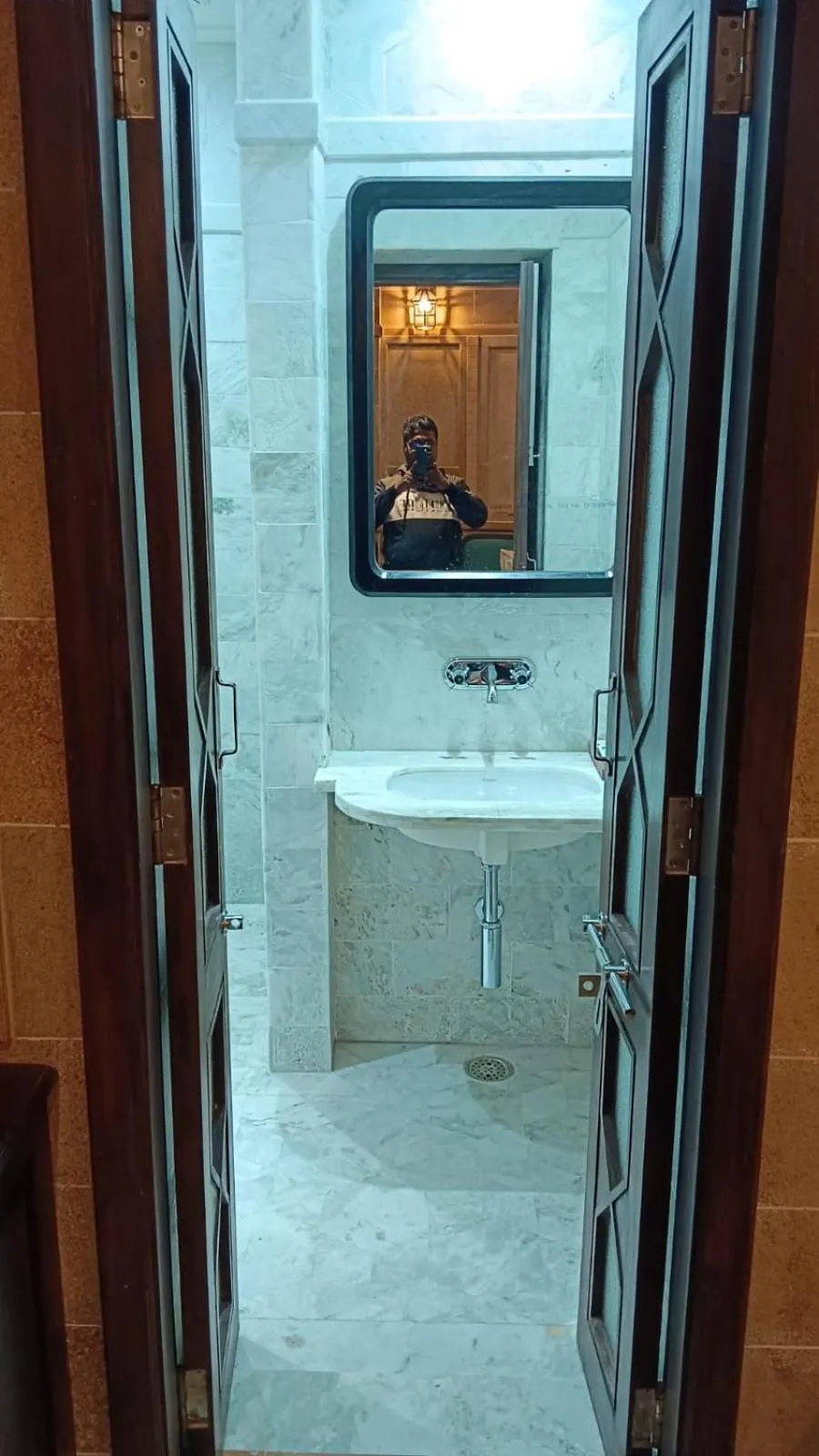 Bathroom in Guulab Haveli - Opp Fort