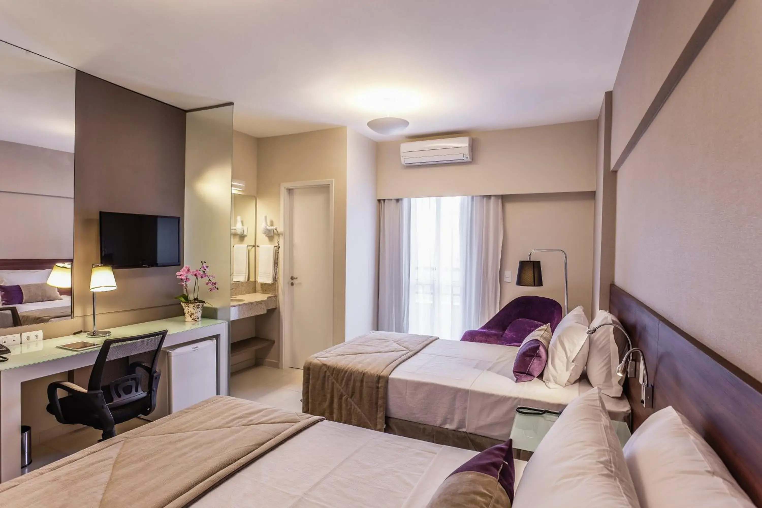 TV and multimedia, Bed in Blue Tree Towers Bauru TV and multimedia, Bed in Blue Tree Towers Bauru